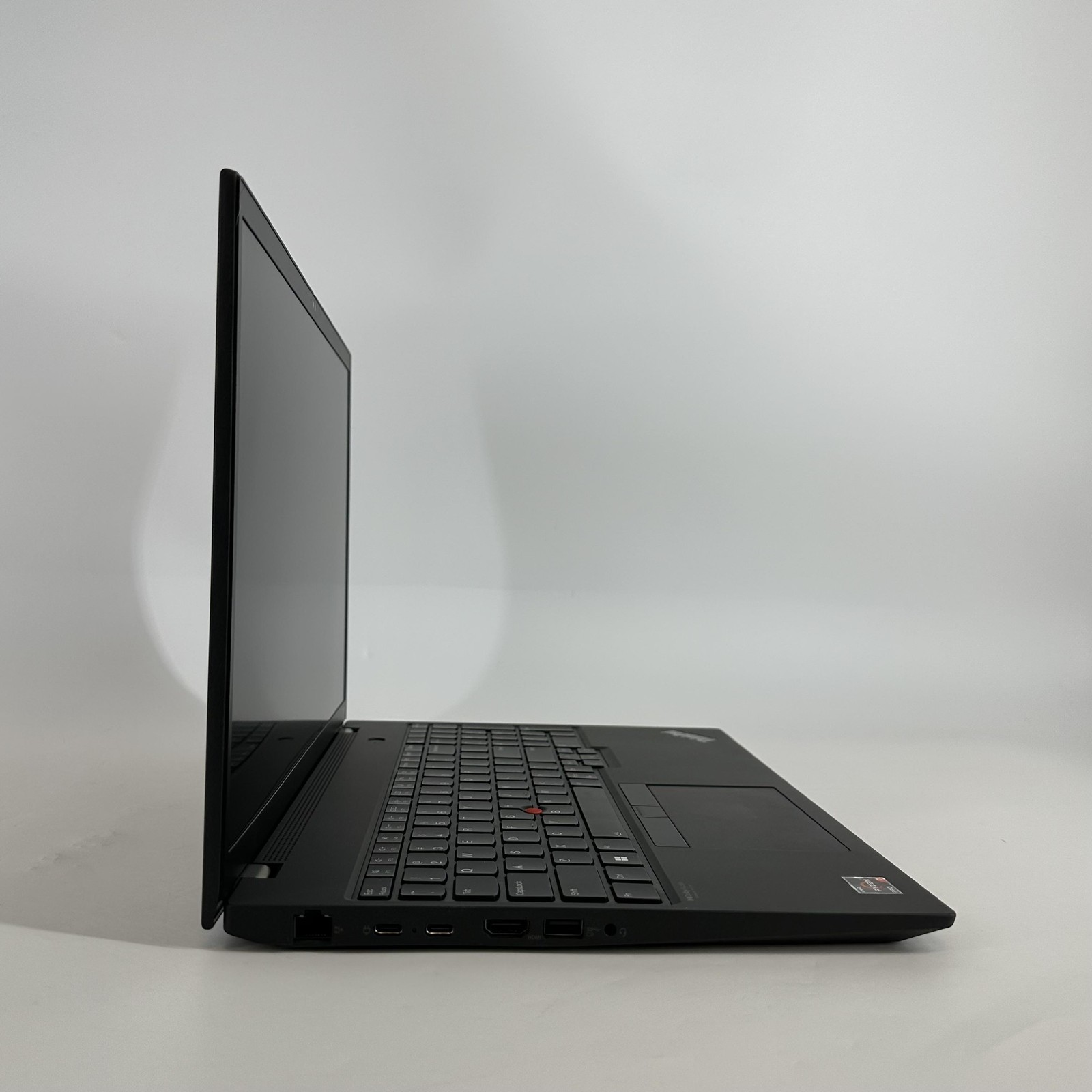 Lenovo ThinkPad P16s Gen 1 FHD+ 2.7 GHz Ryzen 7 PRO 6850U 32GB 1TB SSD Very Good