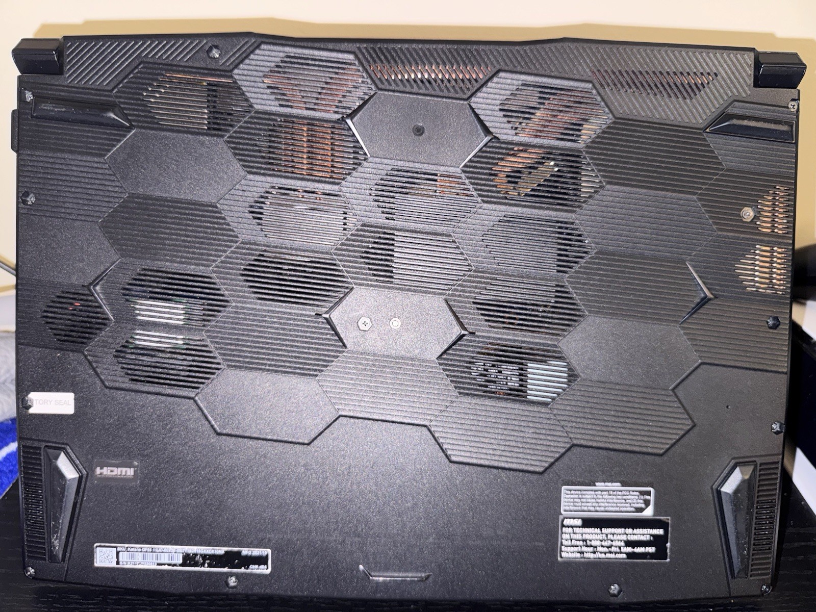 MSI Katana GF66 11UD Intel i7-11800H 16GB RAM 932GB SSD 15.6″ Windows 10