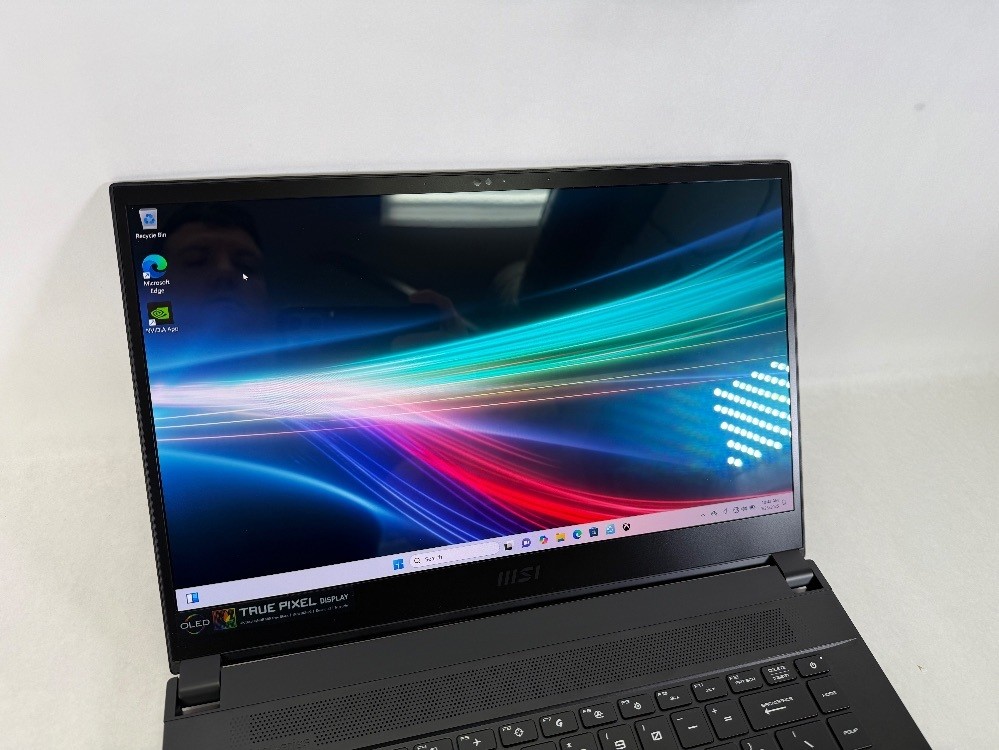 MSI Creator 15 Professional 15.6″ OLED Laptop A11UE-491