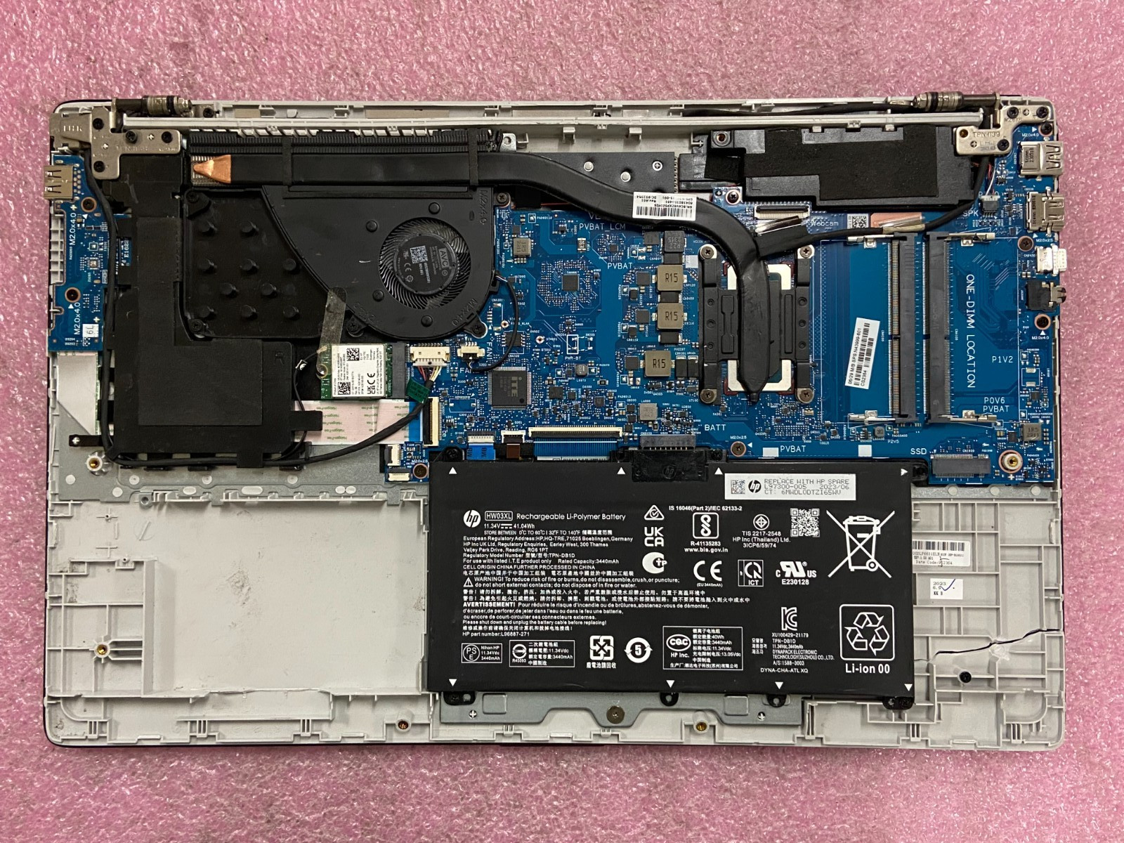 HP 17T i5-11th Gen or Higher *AS IS/Power On Only/Read* | LP495