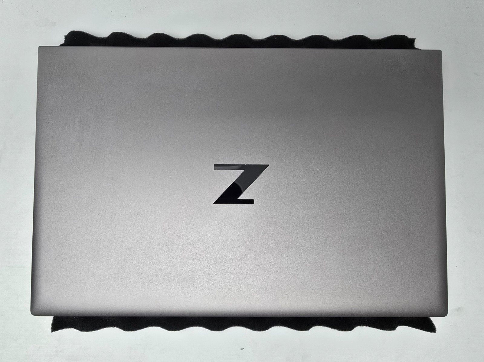 HP ZBook Firefly 14 G8 i7-1185G7 16GB RAM 512GB SSD – Used