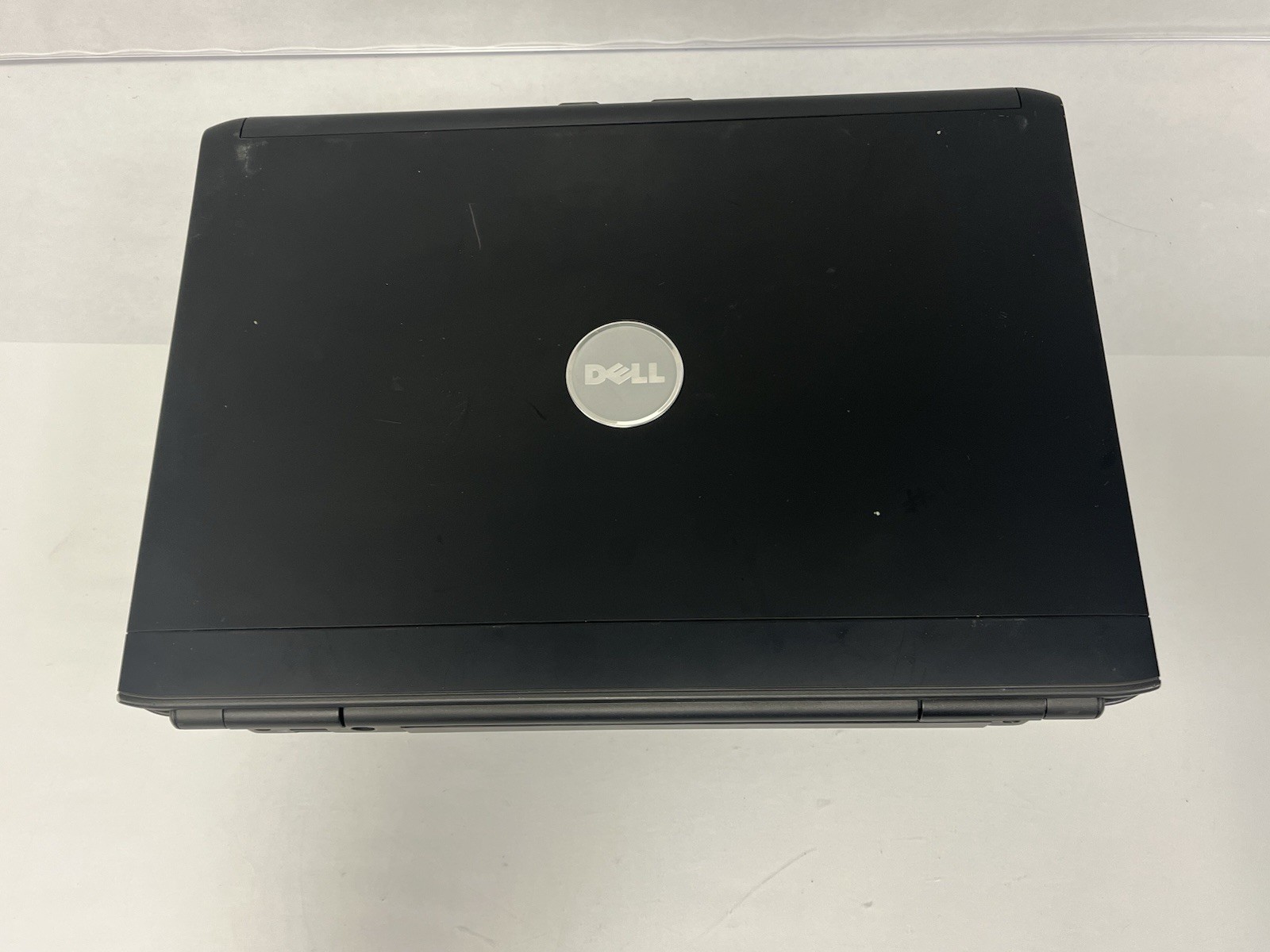 Dell Vostro 1500 15.4″ Glossy Laptop C2D 1.4GHz 2GB NO HDD NO OS