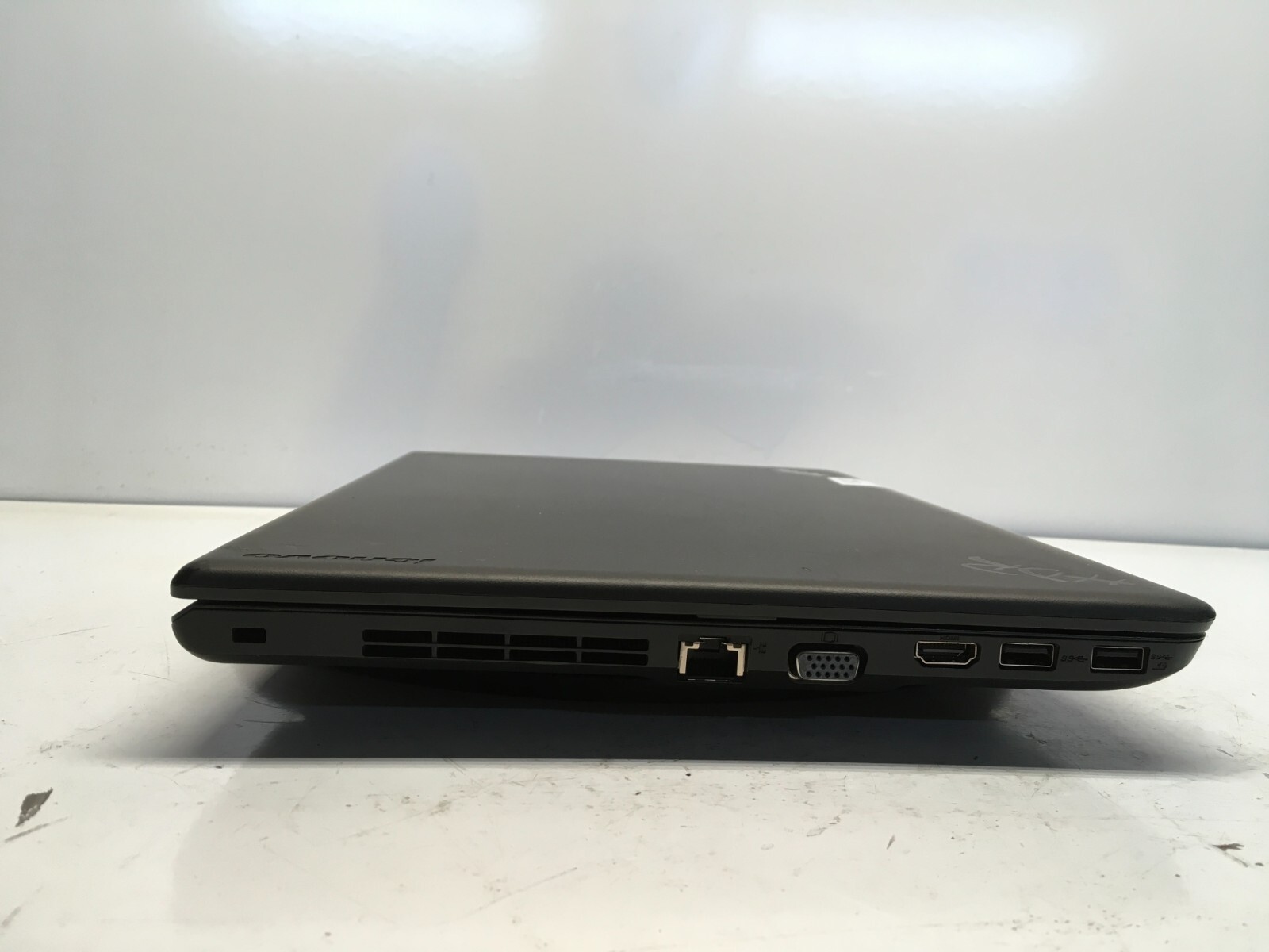 Lenovo ThinkPad E550 Intel i3-4005U 1.7GHz 4 GB NO HDD