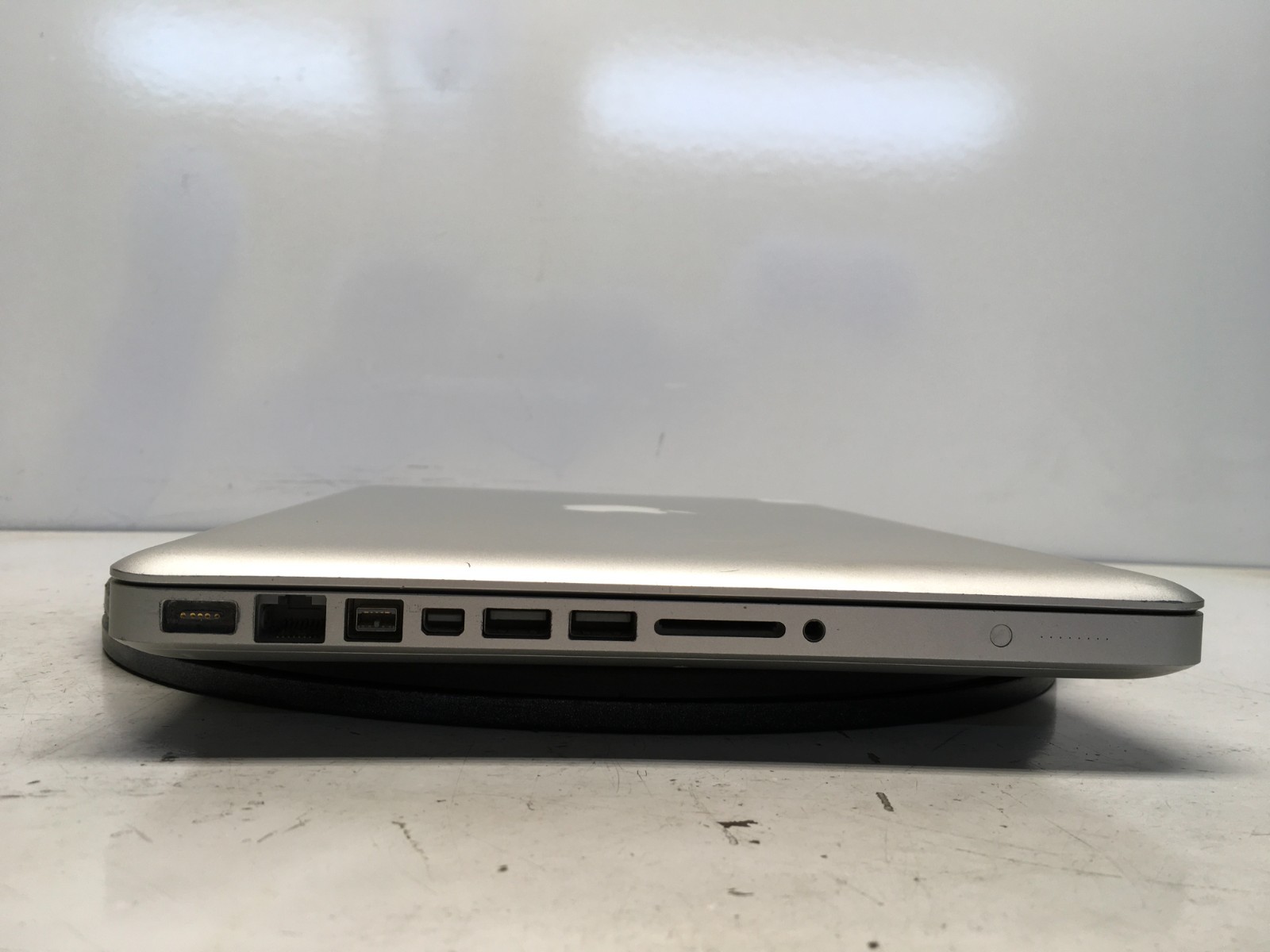 Apple MacBook Pro A1278 Intel Core 2 Duo P8600 2.4GHz 6 GB NO HDD