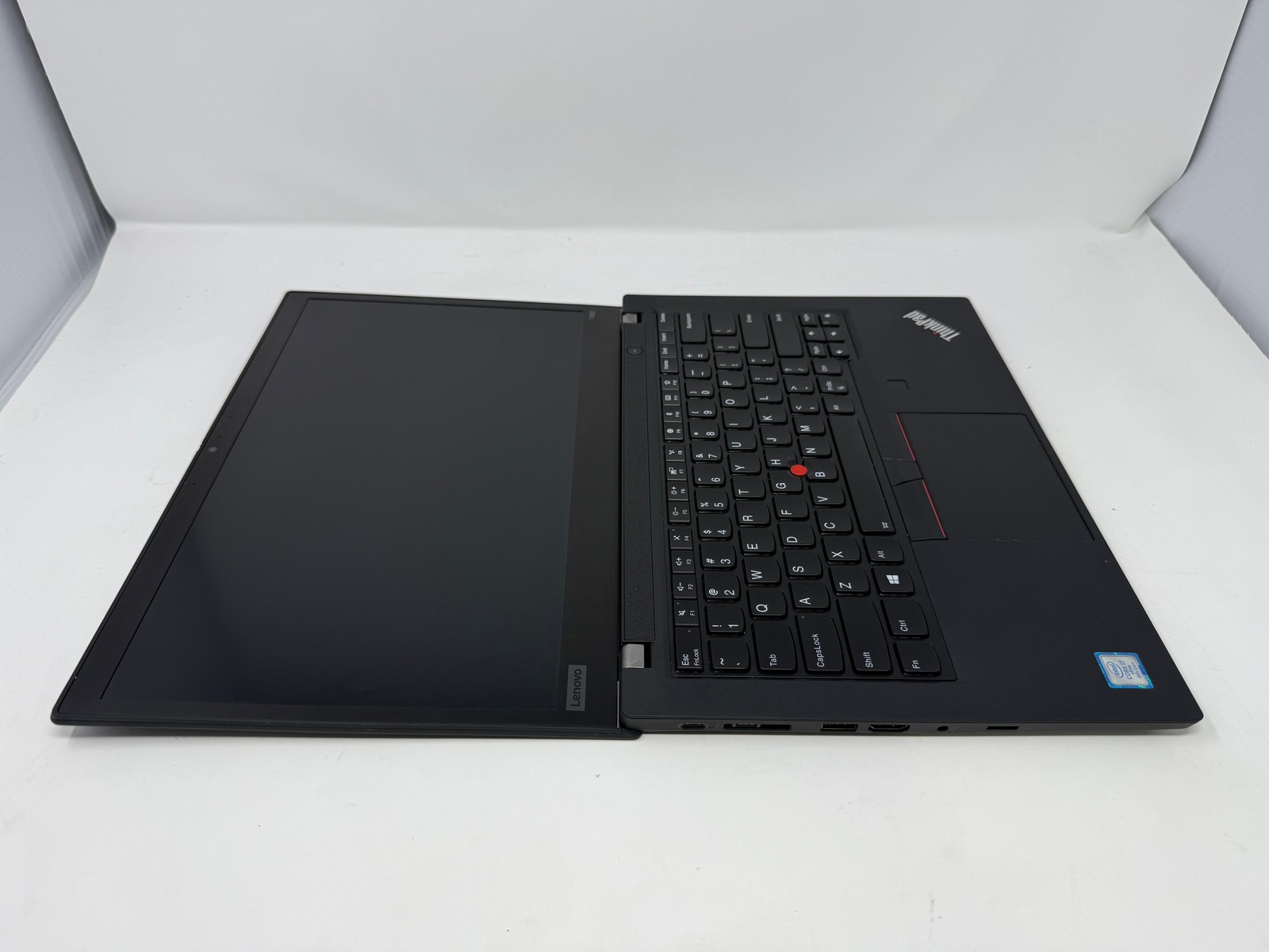 Lenovo ThinkPad X1 Carbon (7th Gen) i7-8665U 32GB No HD Grade B