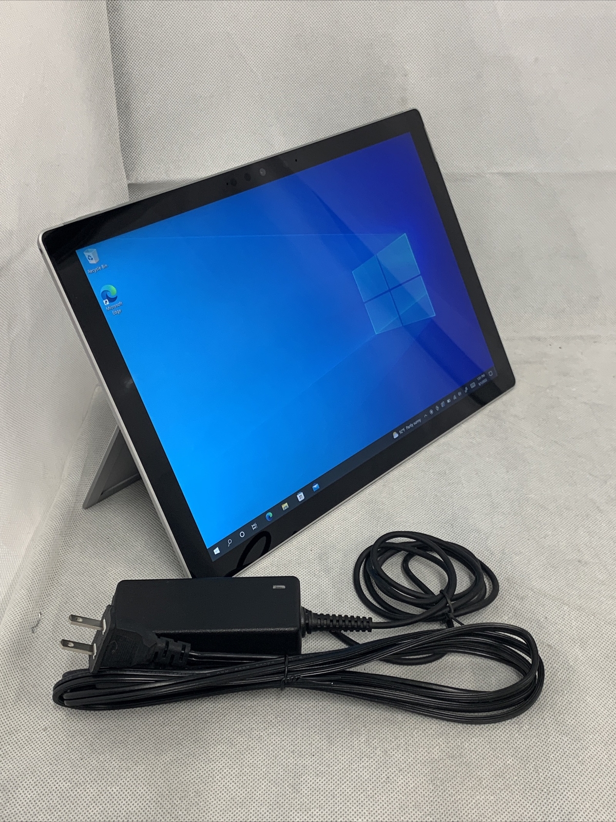 Microsoft Surface Pro 7, 12.3″ Wi-Fi 128/256/512, i3/i5/i7 Black/Platinum