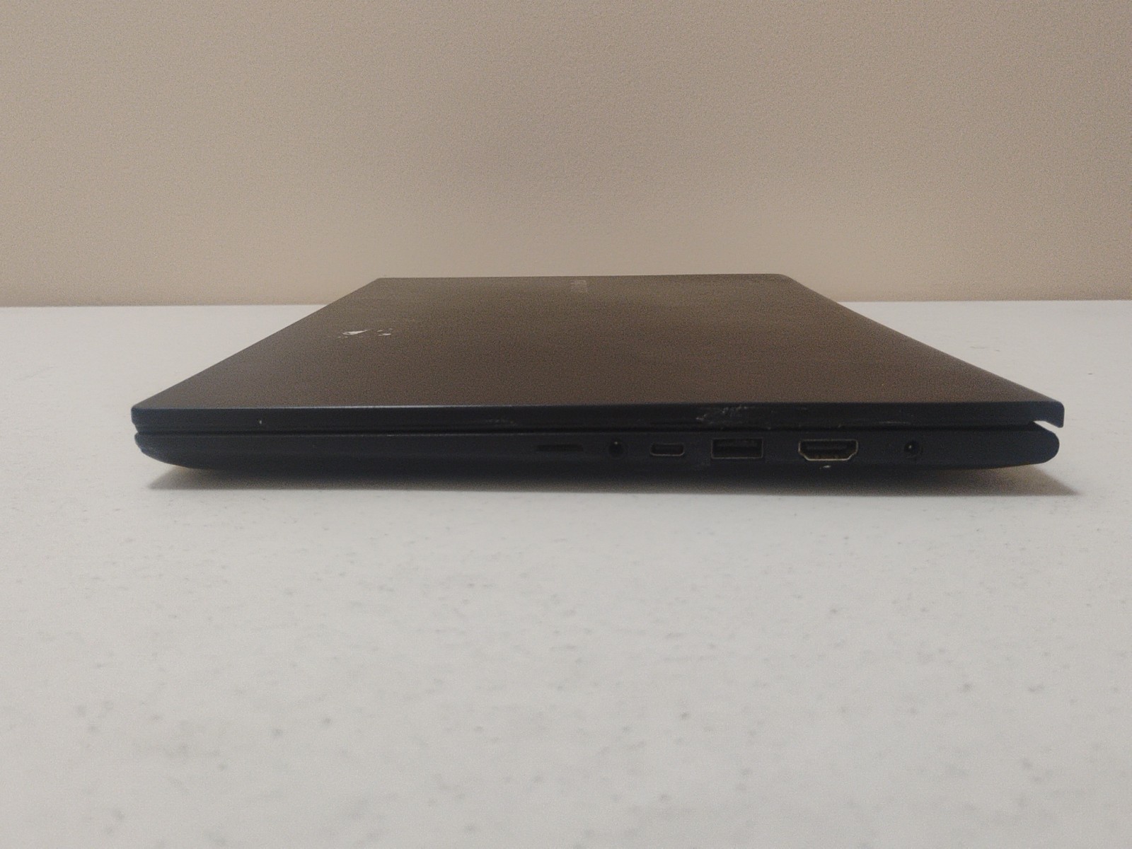 Asus VivoBook Model F513E &HP TPN-I106 Laptops. For Parts/Gold Recovery.