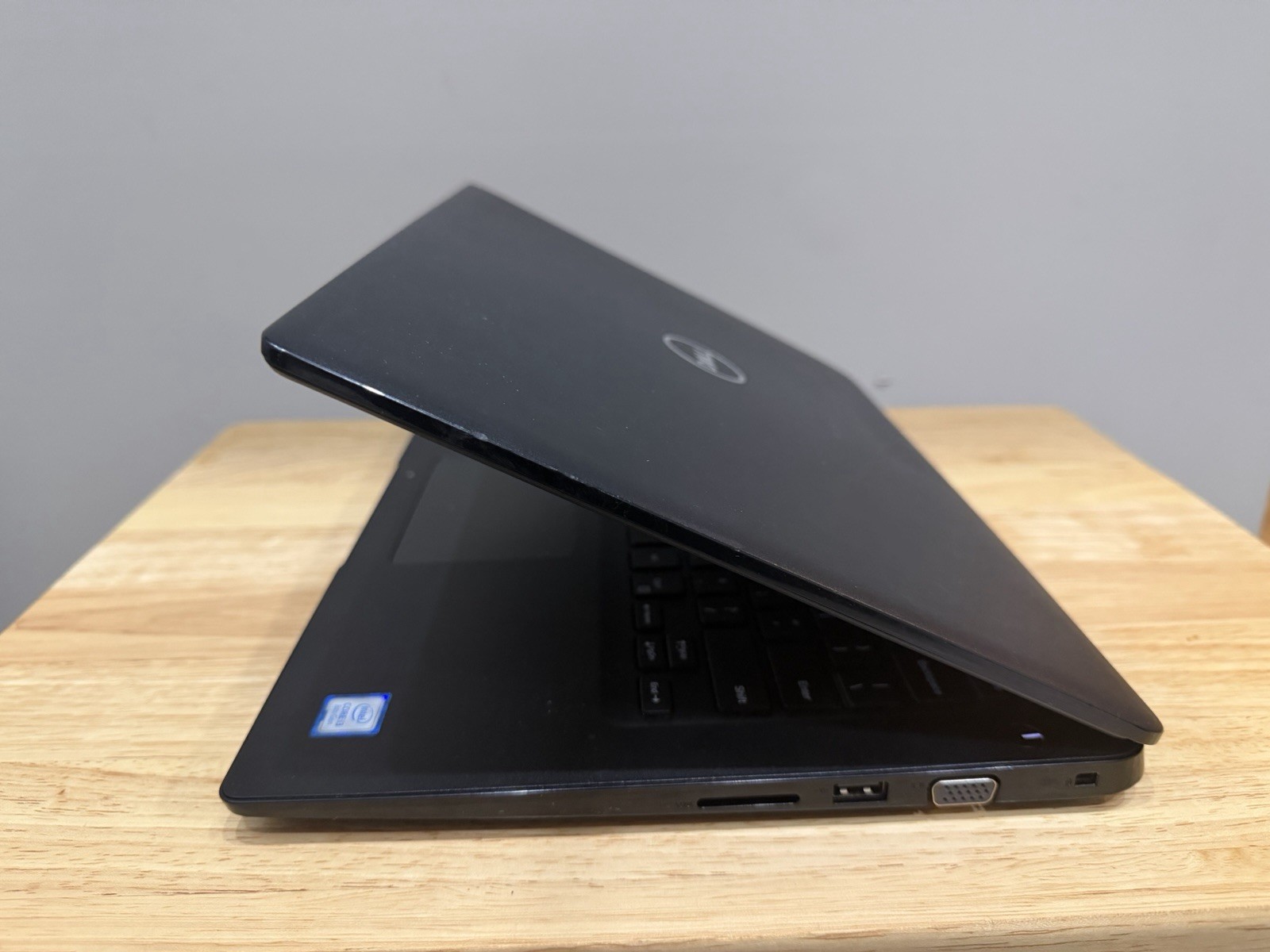 Dell Latitude 3400 | 8th Gen | Core i3 | 8GB RAM | 128GB SSD | CPU @2.90GHz |
