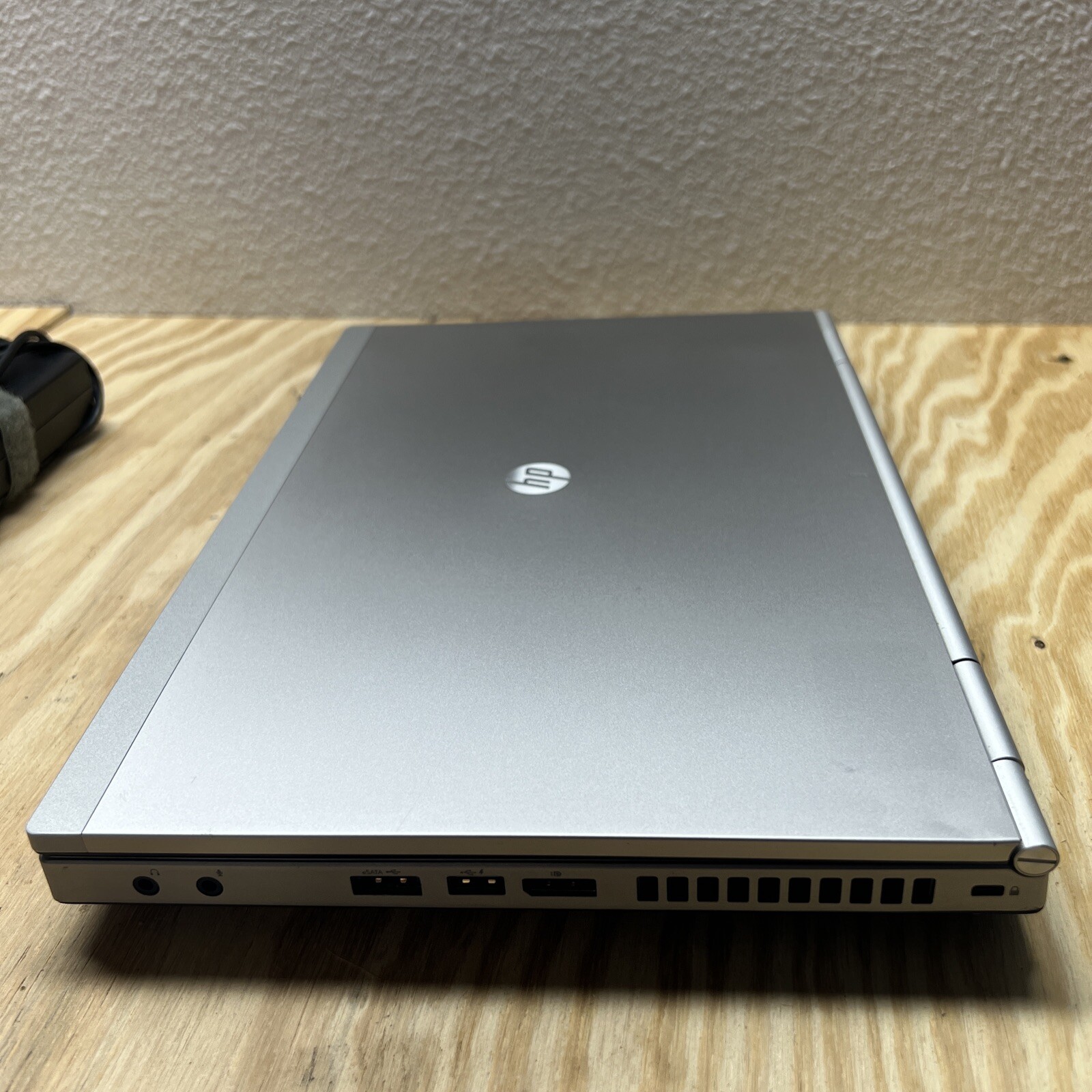 HP Elitebook 8470p Core i5-3210M 2.50GHz 8GB RAM 256SSD WEBCAM