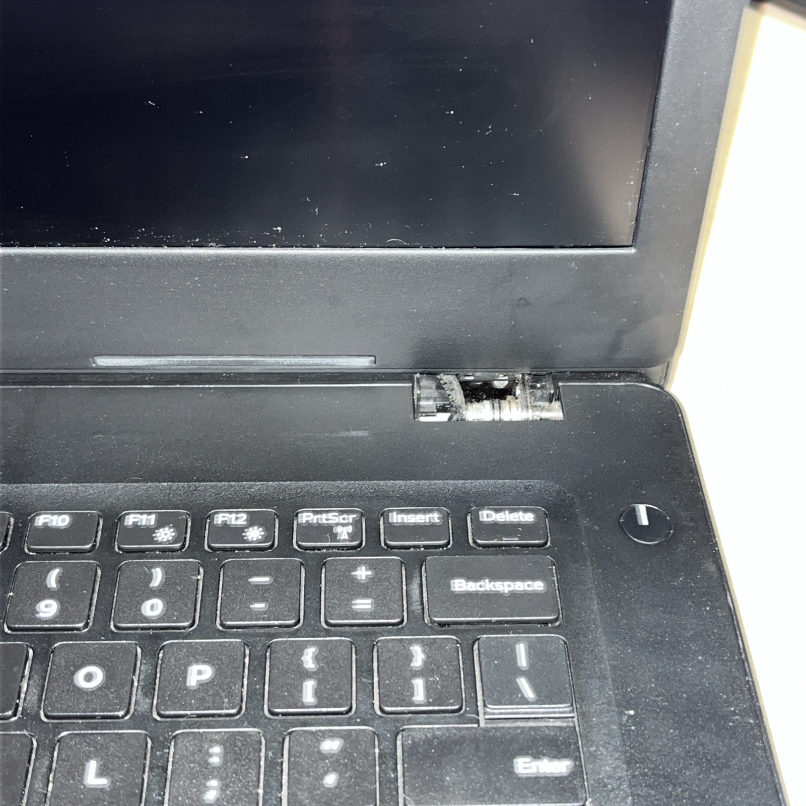 DELL LATITUDE 3490 INTEL CORE I5-8250U 1.60GHZ 4GB RAM NO HD
