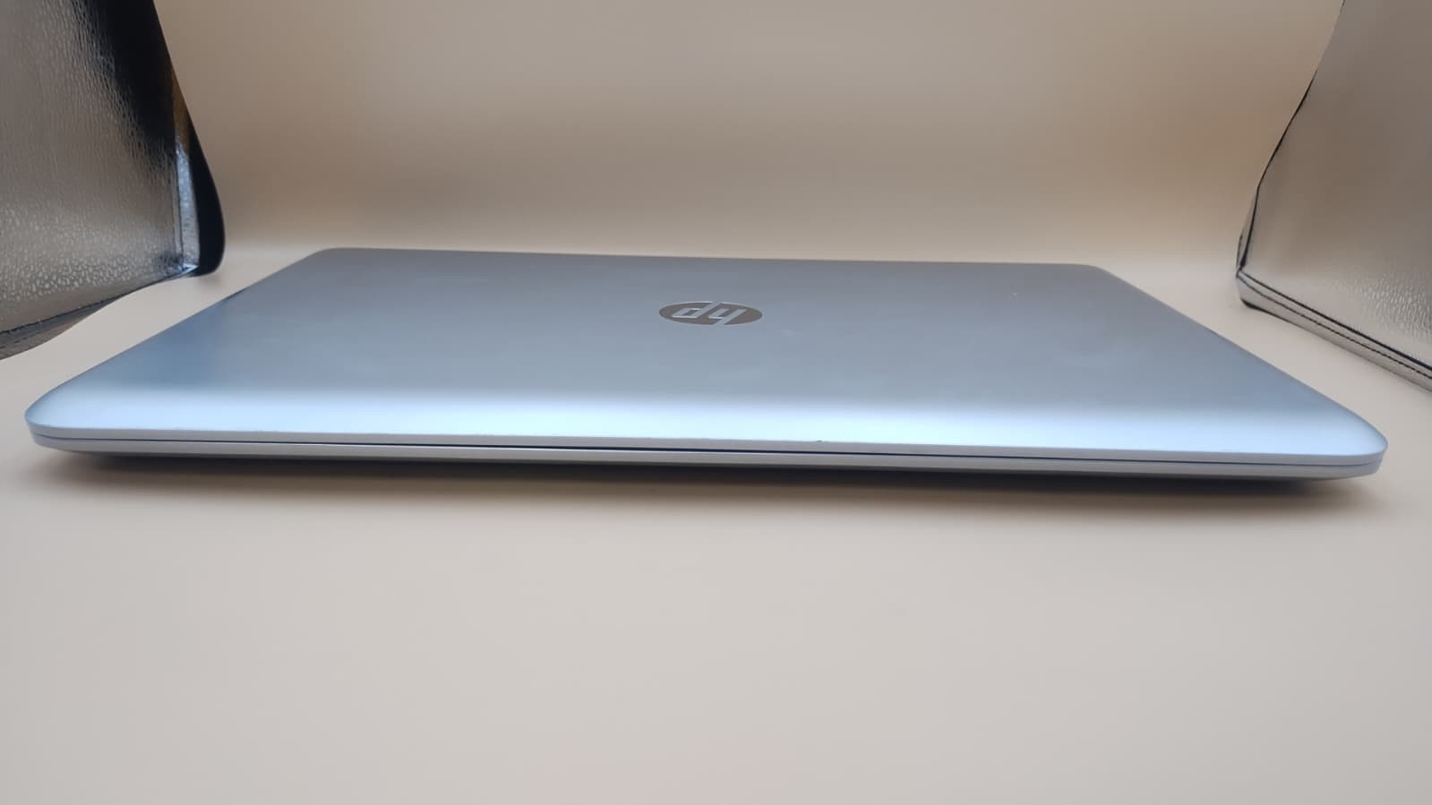 HP Pavilion 17 i7-6500U 12GB RAM 1TB HDD GeForce 940M 17.3″ Win11 Home DVD