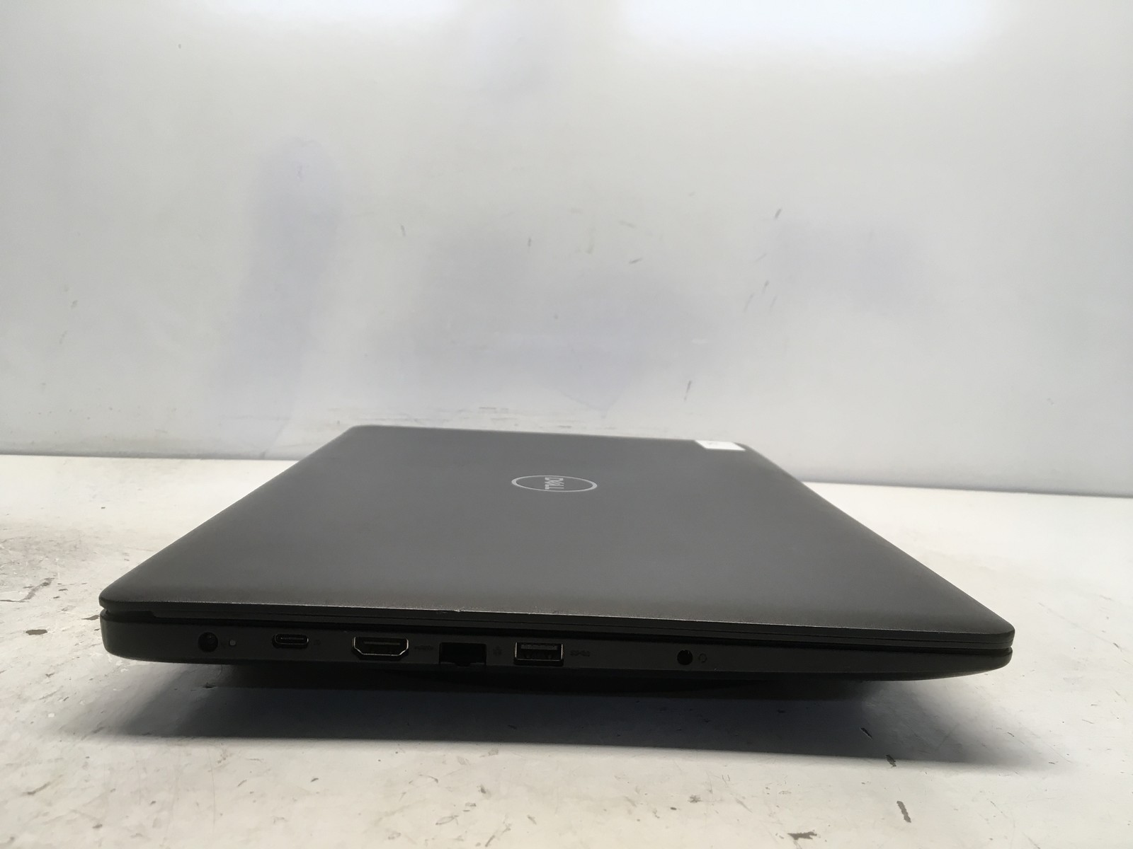 Dell Latitude 3590 Intel i3-7020U 2.3GHz 8 GB NO HDD No Batt