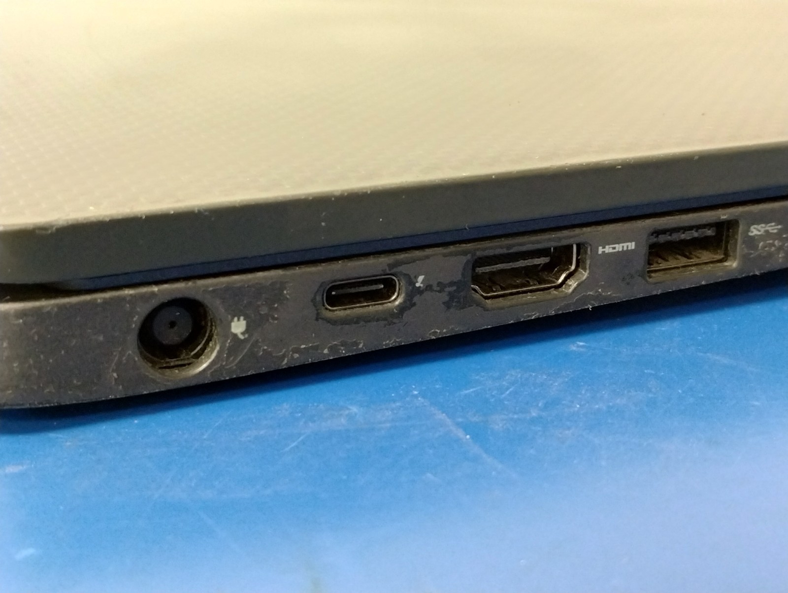 DELL LATITUDE 7400, Intel Core i7-8665U, 1.90 GHz, 20 GB RAM, 256 GB M.2