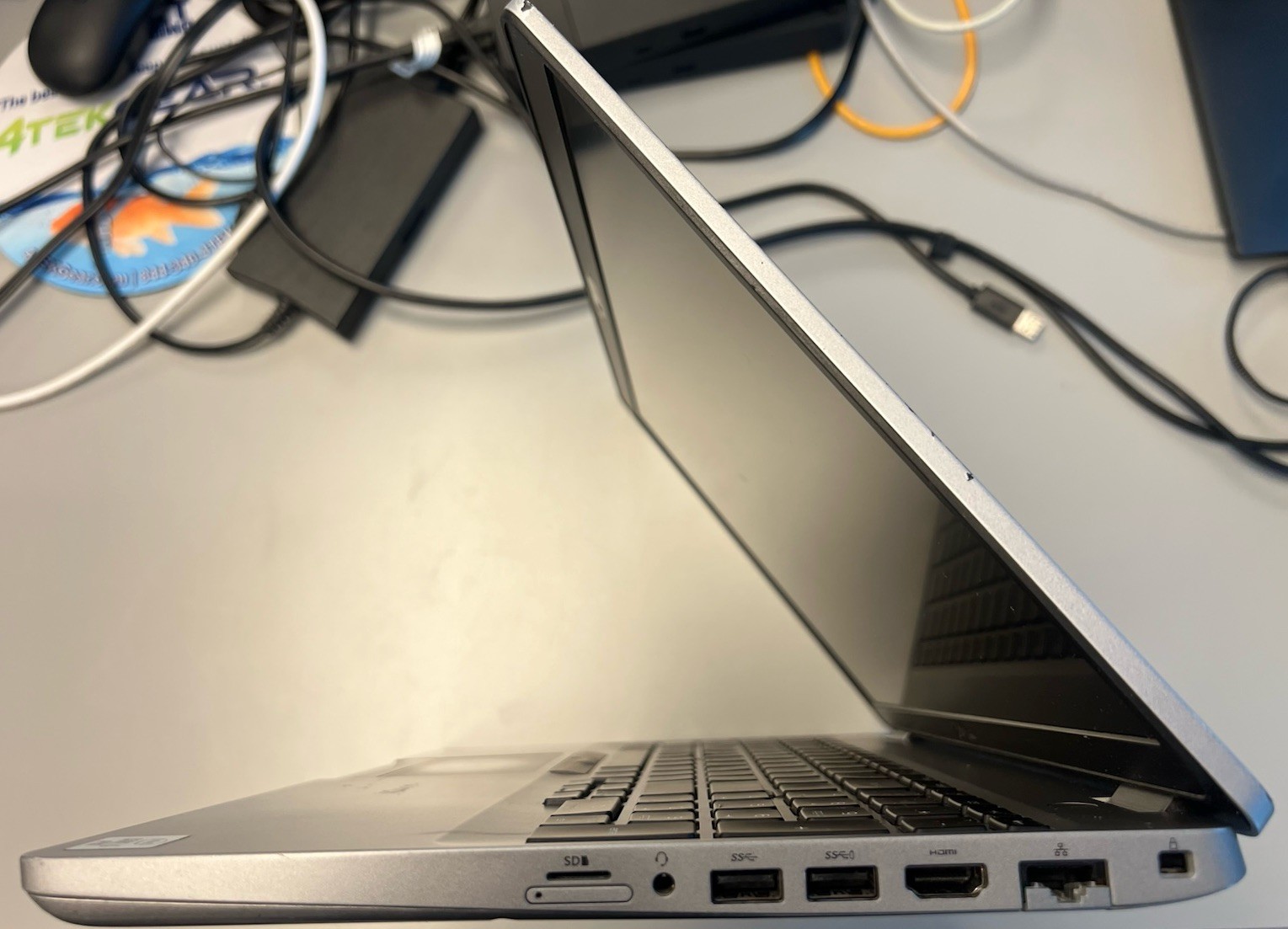 Dell Latitude 5510 | Intel Core i5-10310U | 8GB RAM | 250 GB SSD | No Charger