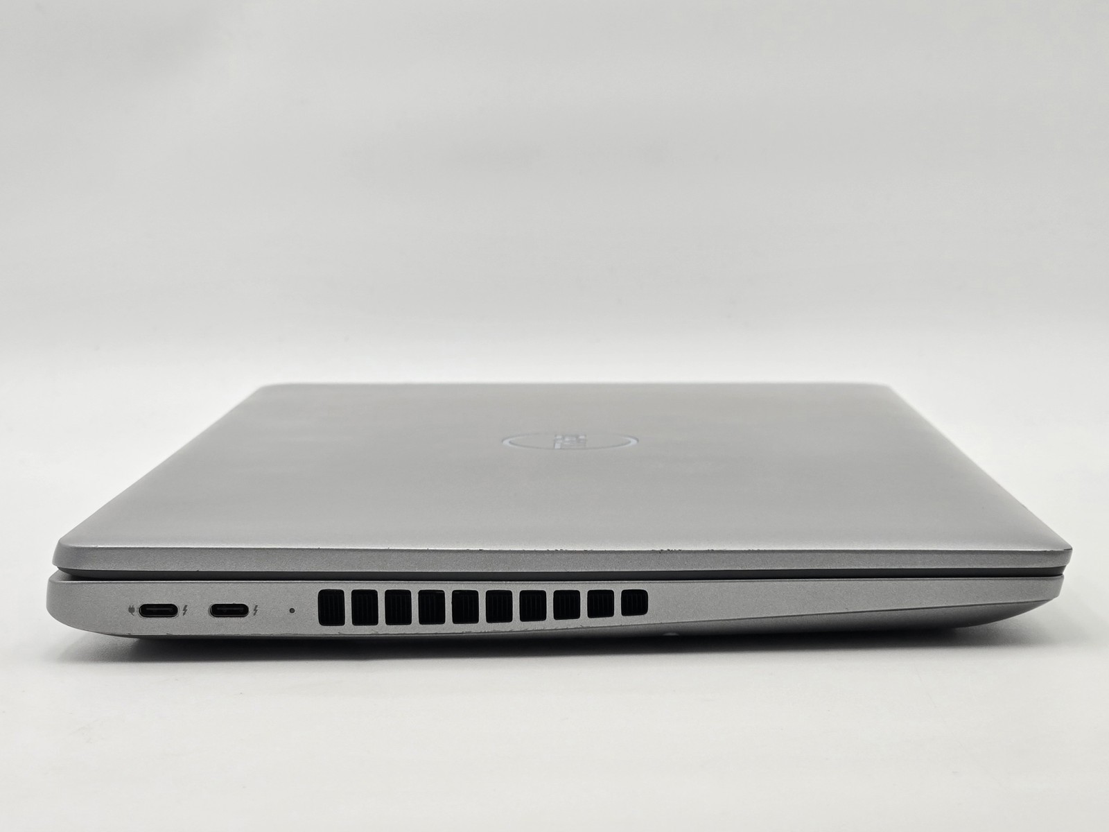 Dell Precision 3580 i7-1370P 16GB 512GB SSD RTX A500 15.6 FHD Win11 Pro Grade D