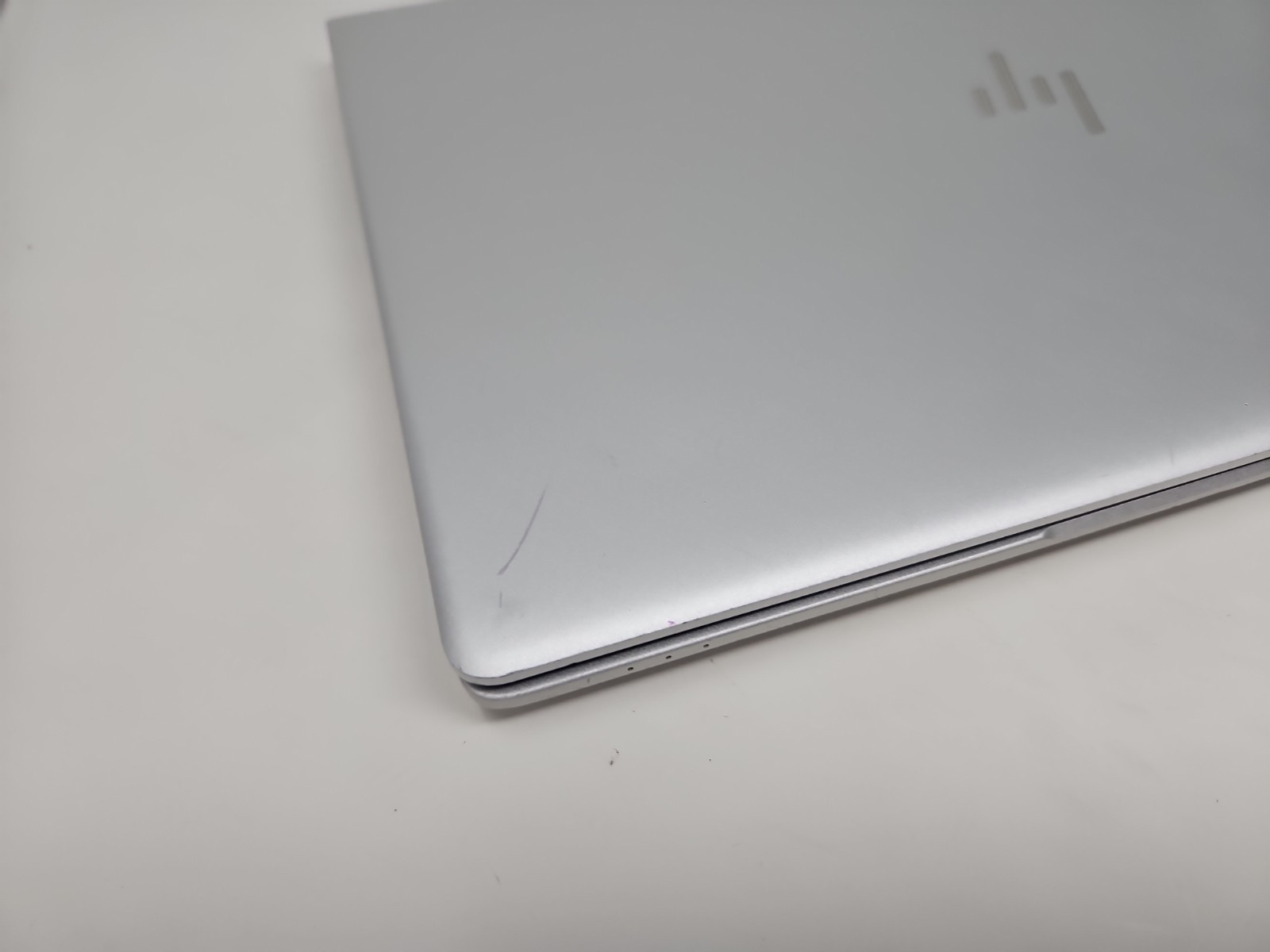 HP EliteBook 840 G6 14″ Laptop – i7-8665U 8GB RAM 250gb SSD Windows 10 Ac Adapte