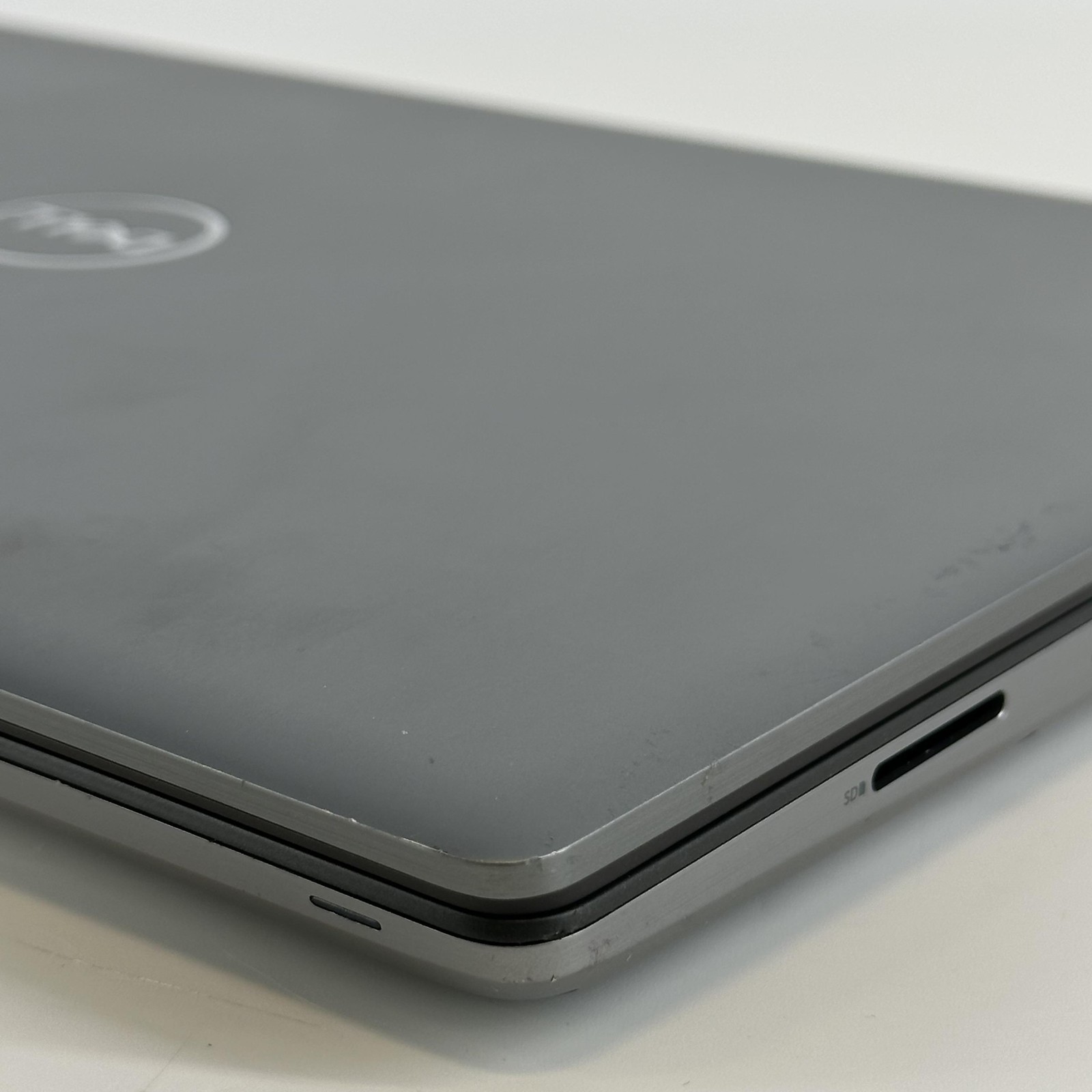 Dell Precision 7550 15.6 FHD i5-10400H 16GB 256GB SSD Quadro T1000 – BENT FRAME