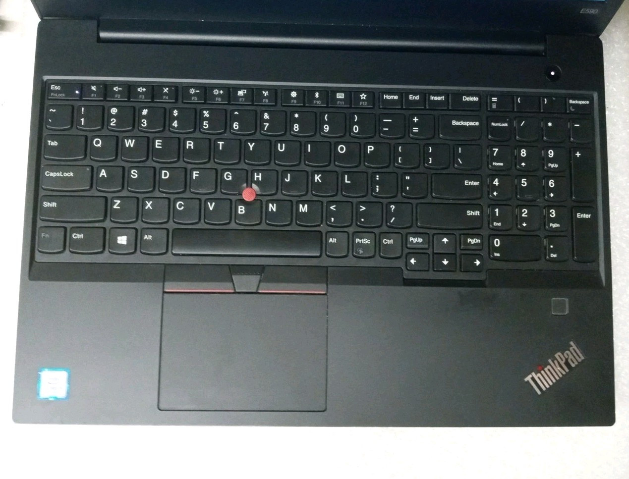 Lenovo ThinkPad E590 15.6″ Core i5-8265U 1.8GHz 16GB RAM 256gb SSD