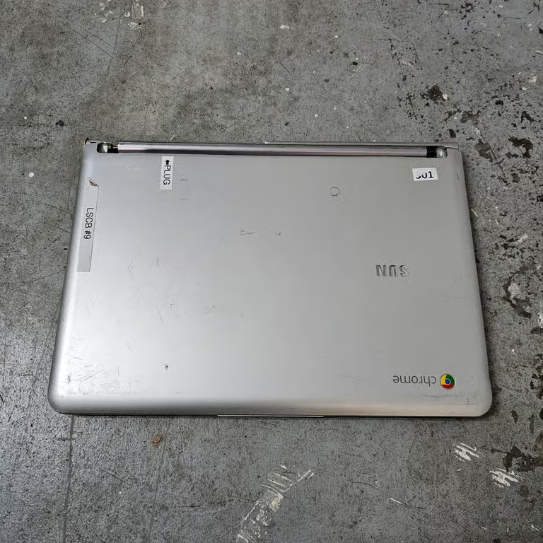 Samsung XE303C12-A01US 303C 11.6″ Exynos 5250 (1.70 GHz) 2GB/16GB Chromebook