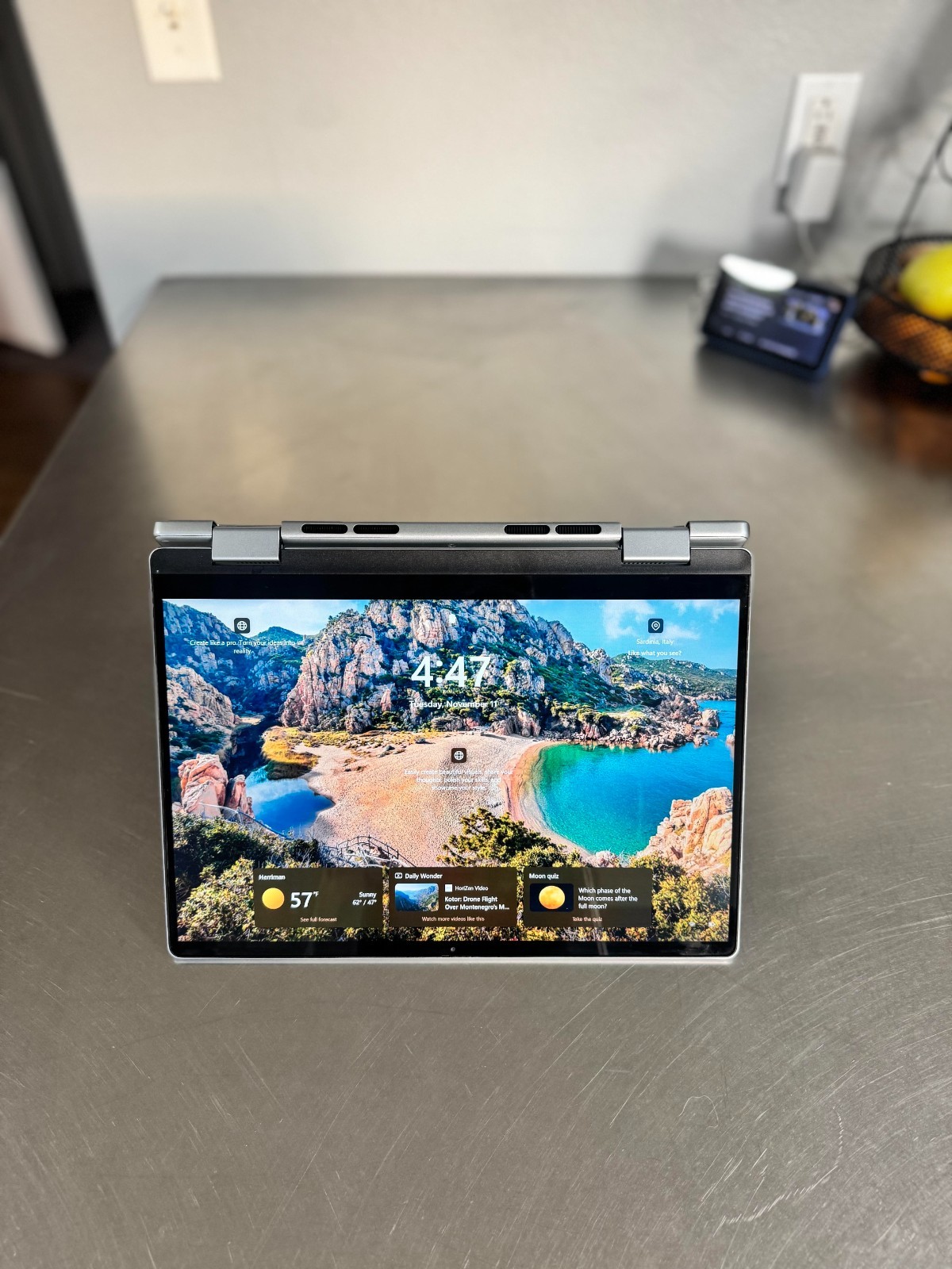 Laptop: Dell Inspiron 14 7440 2-in-1