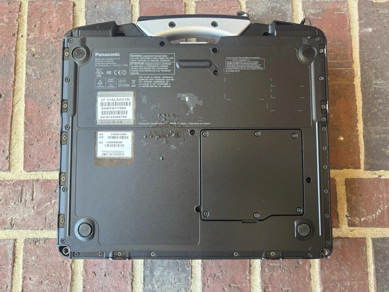 Panasonic Toughbook CF-31 MK1 Core i5 @2.40GHz 4GB 500GB HHD Win XP Rugged DVD