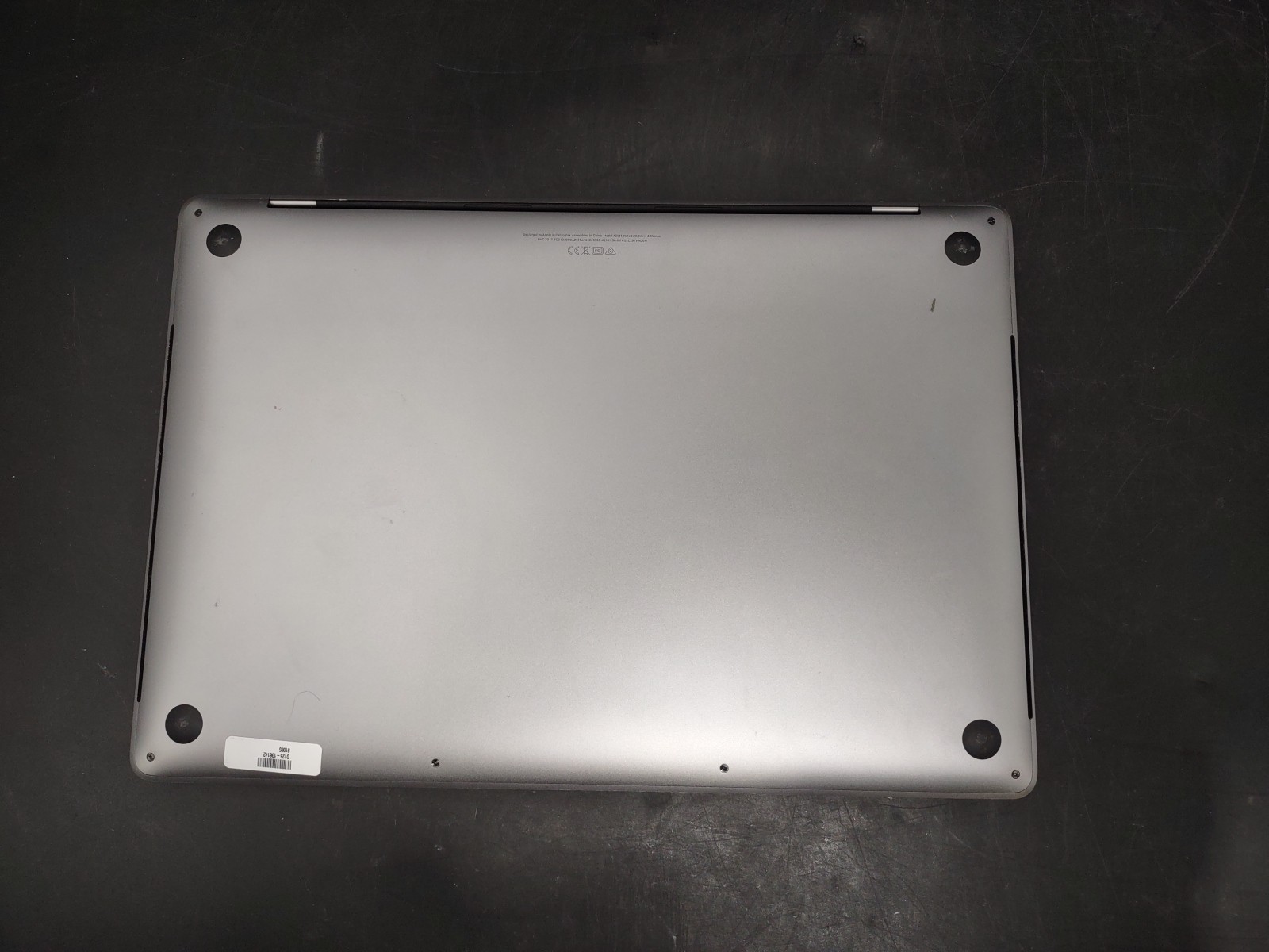 Macbook Pro 16,1 A2141 i7 9750H @ 2.60GHz 16GB RAM 500GB NVME Tahoe OS
