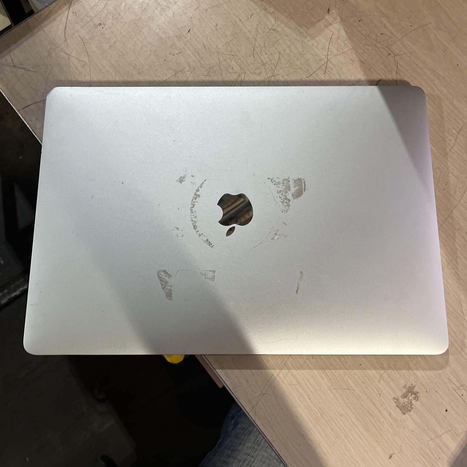APPLE MACBOOK PRO 15″ TOUCH/MID-2017 CORE I7-7700HQ 2.8GHZ 16GB 256SSD