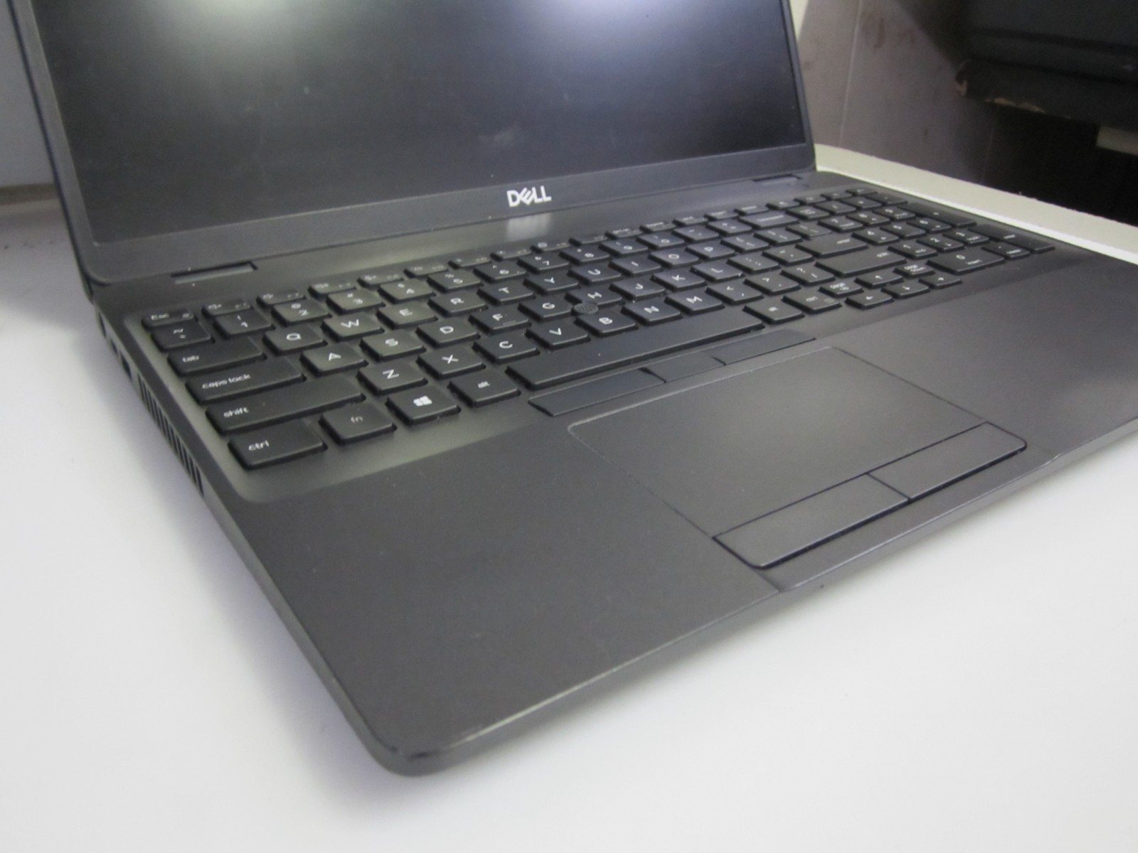 Dell Latitude 5500 i5-8365U 1.6GHz 16GB/240GB m2 SSD [NO OS] Laptop + AC READ