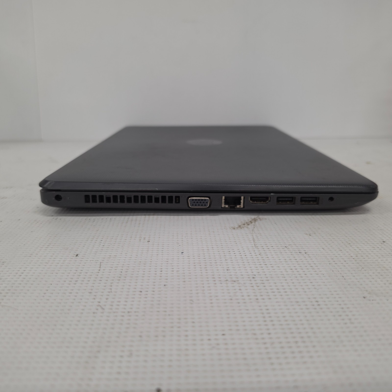 HP 255 G6 Laptop 15.6″ Win 10 Pro AMD A6-9225 R4 8GB Ram 256GB SSD (as-is read)