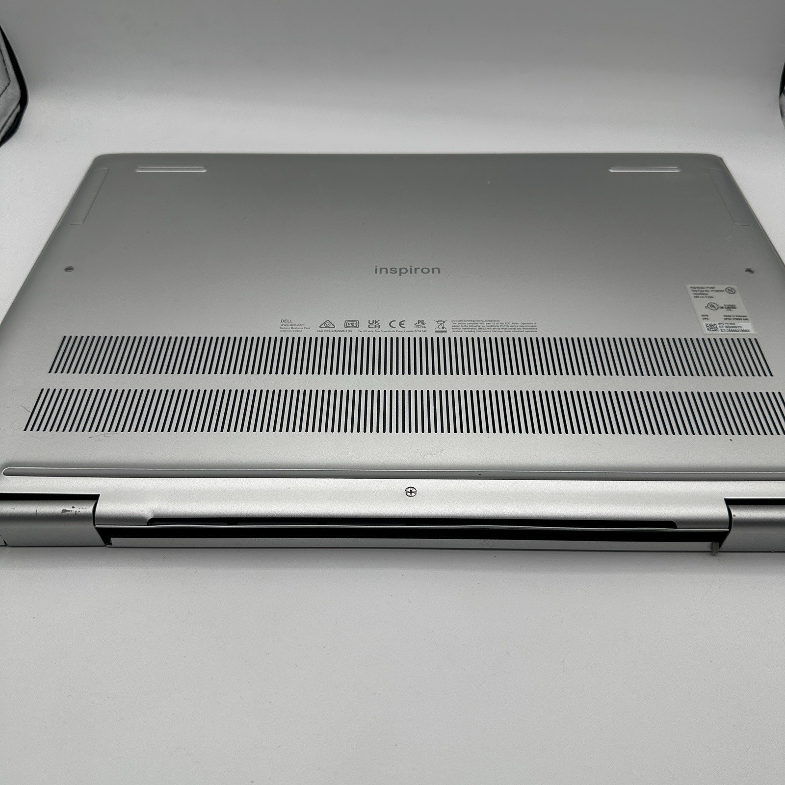Dell Inspiron 2 in 1 Touch 16″ i7-1360P 2.2GHz 16GB RAM 1TB SSD Read