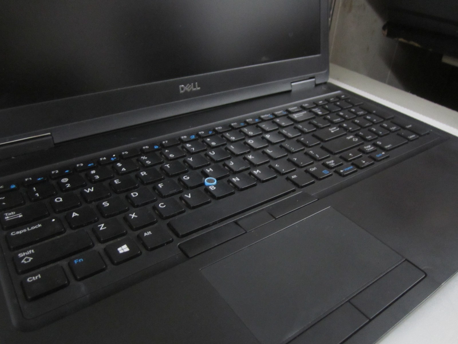 Dell Latitude 5590 i7-8650U 1.9GHz 16GB 240GB m2SSD NO OS Laptop +AC READ=