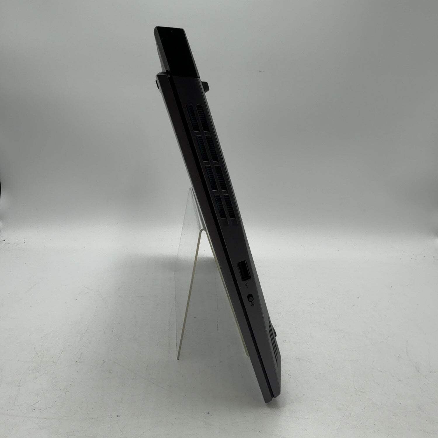 Lenovo LOQ 15 82XT 15.3″ Ryzen 7 7840HS 3.8GHz 16GB RAM 500GB SSD RTX 4050