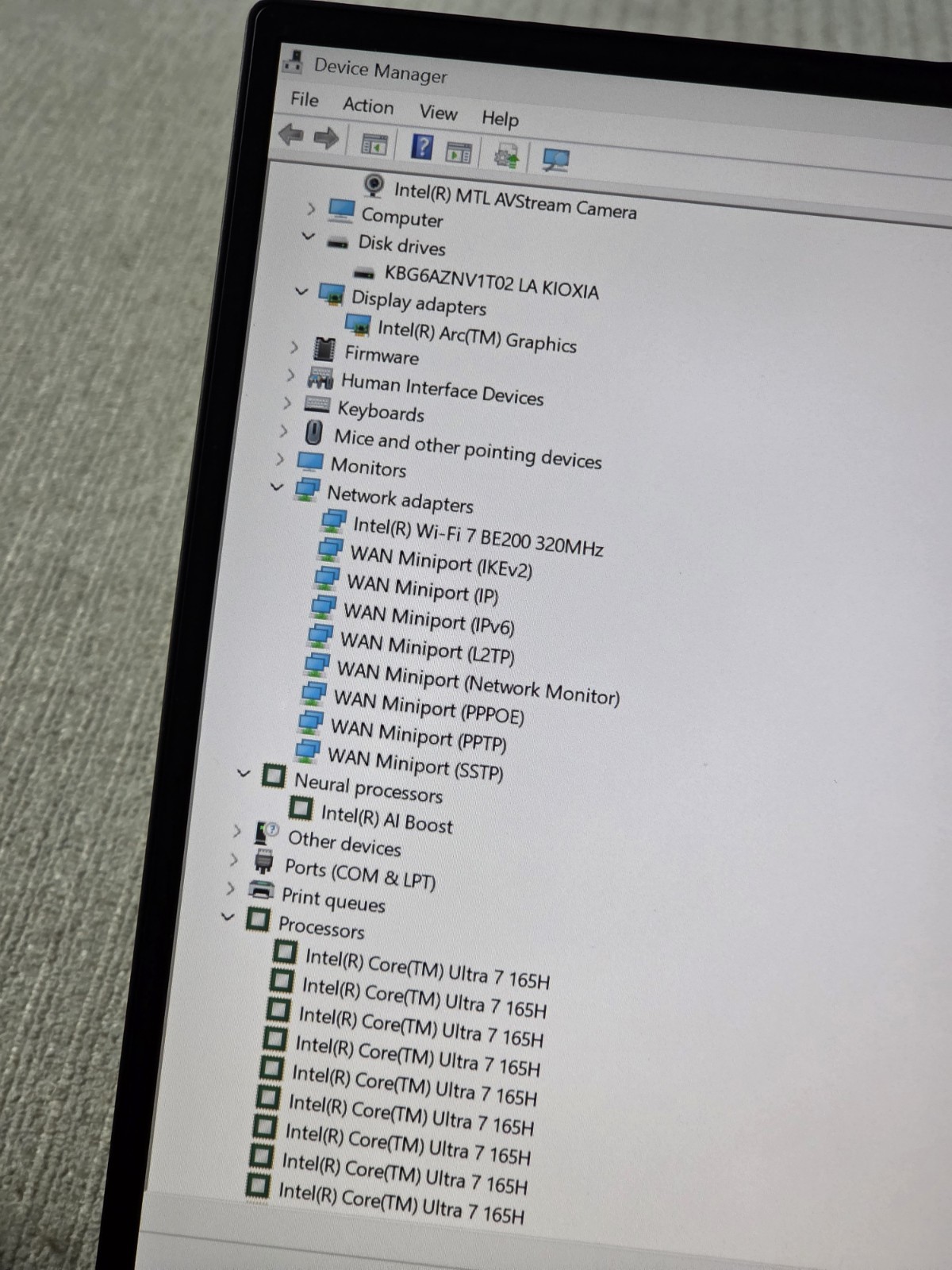 Lenovo ThinkPad X1 Carbon Gen 12, 14″ Core Ultra 7 165H 32GB RAM 2029 Wty, Read