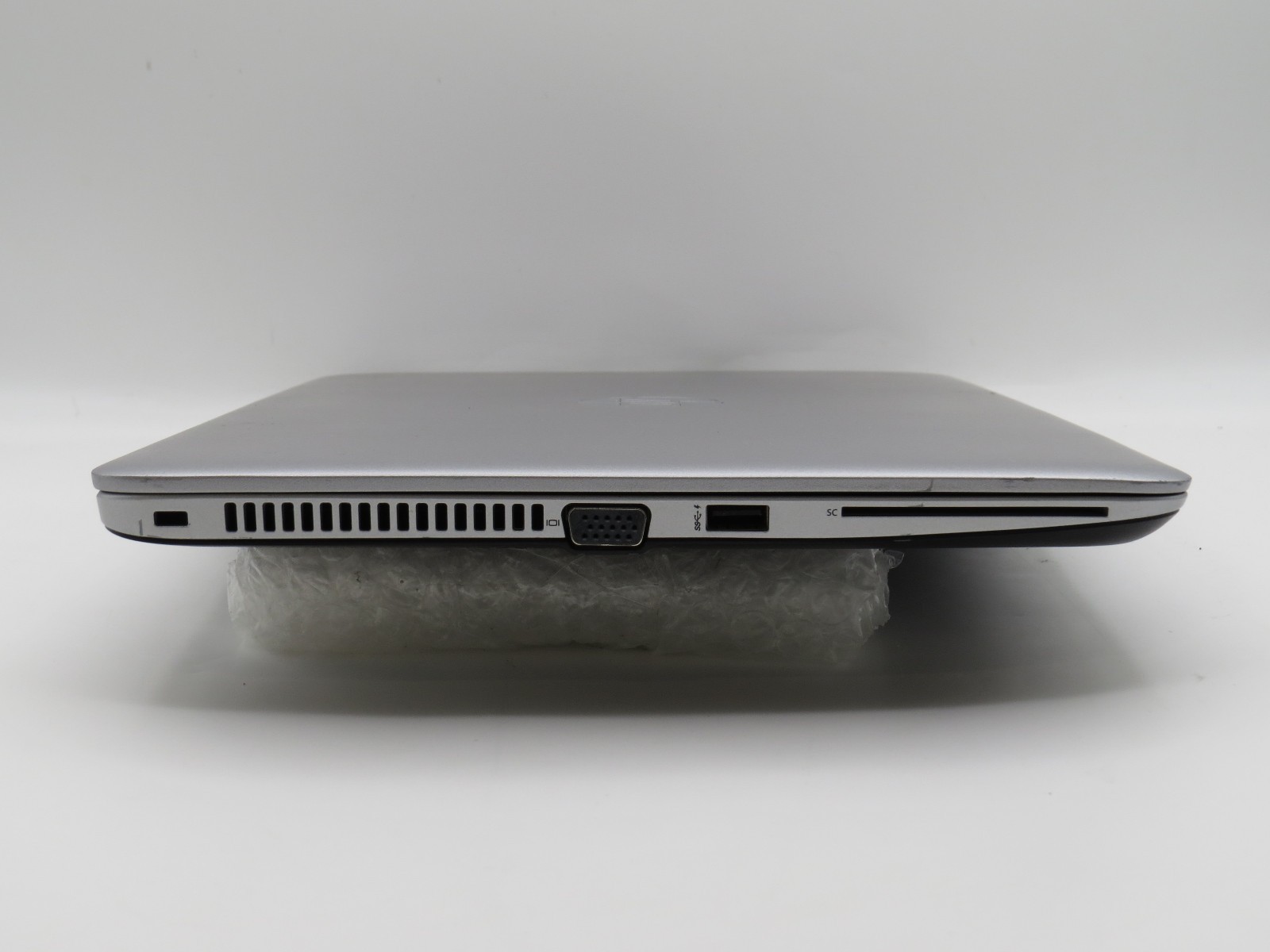 HP EliteBook 840 G3 i5-6300U @ 2.4GHz 8GB DDR4 14″ 256GB SSD No OS/Batt