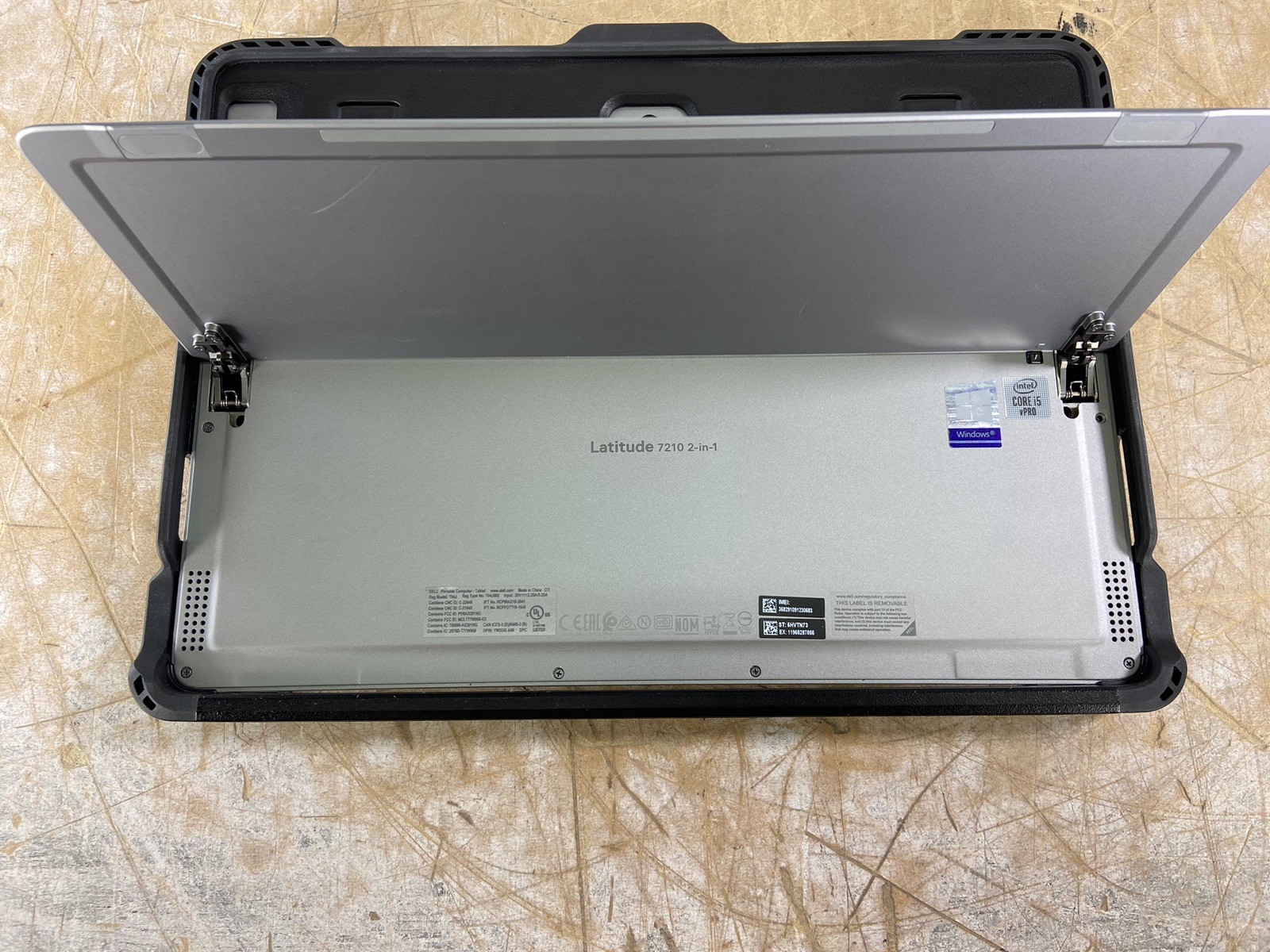 DELL LATITUDE 7210 2-IN-1 i5-10310U @ 1.70GHz, 8GB RAM, NO HDD/OS