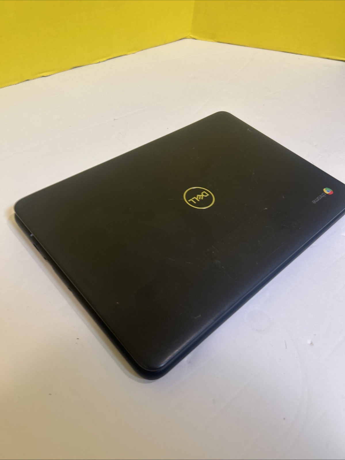 Dell Chromebook 3100 Touchscreen Fully Functional detail Bezel No Charger