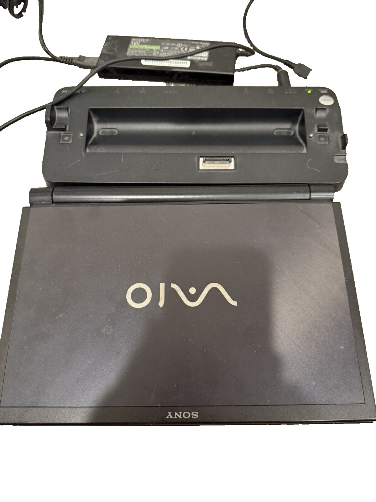 VERY RARE Sony VAIO VGN-TZ390U with docking station, 2 x power adapter & case