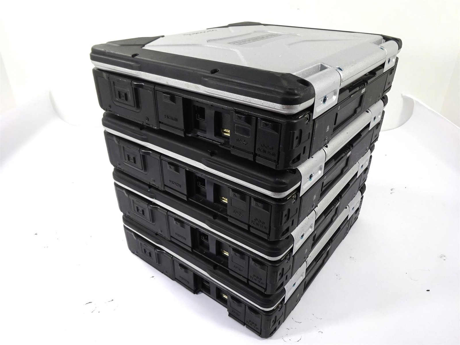 Lot 4 – Panasonic CF-31 MK5 Core i5-5300U 2.3GHz 4GB – Bios Locked – No HHD