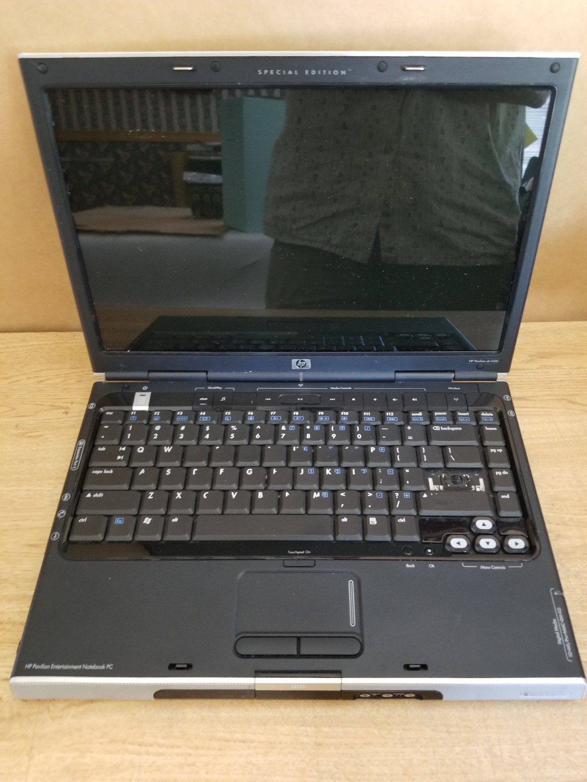 HP Pavilion Special Edition – Ent. Notebook PC DV1000 – 512MB, 80GB HDD – Parts
