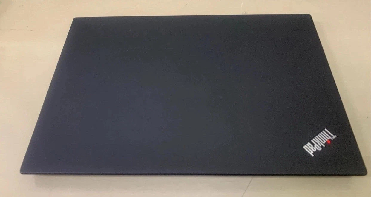 Thinkpad T490 i7, 32GB 512GB SSD NVIDIA MX250 1920×1080 Touch Win11 Office 2024