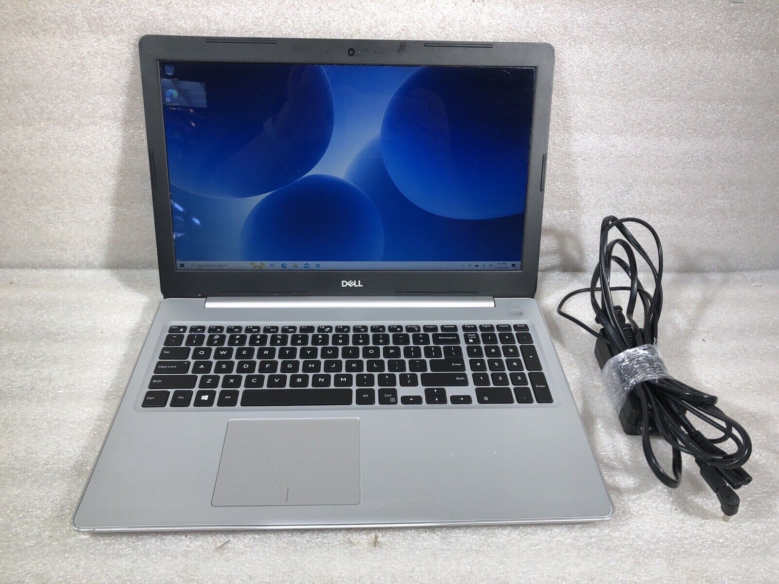 Dell Inspiron 5570 15″ Touchscreen Intel Core i7-855OU 1.99 GHz