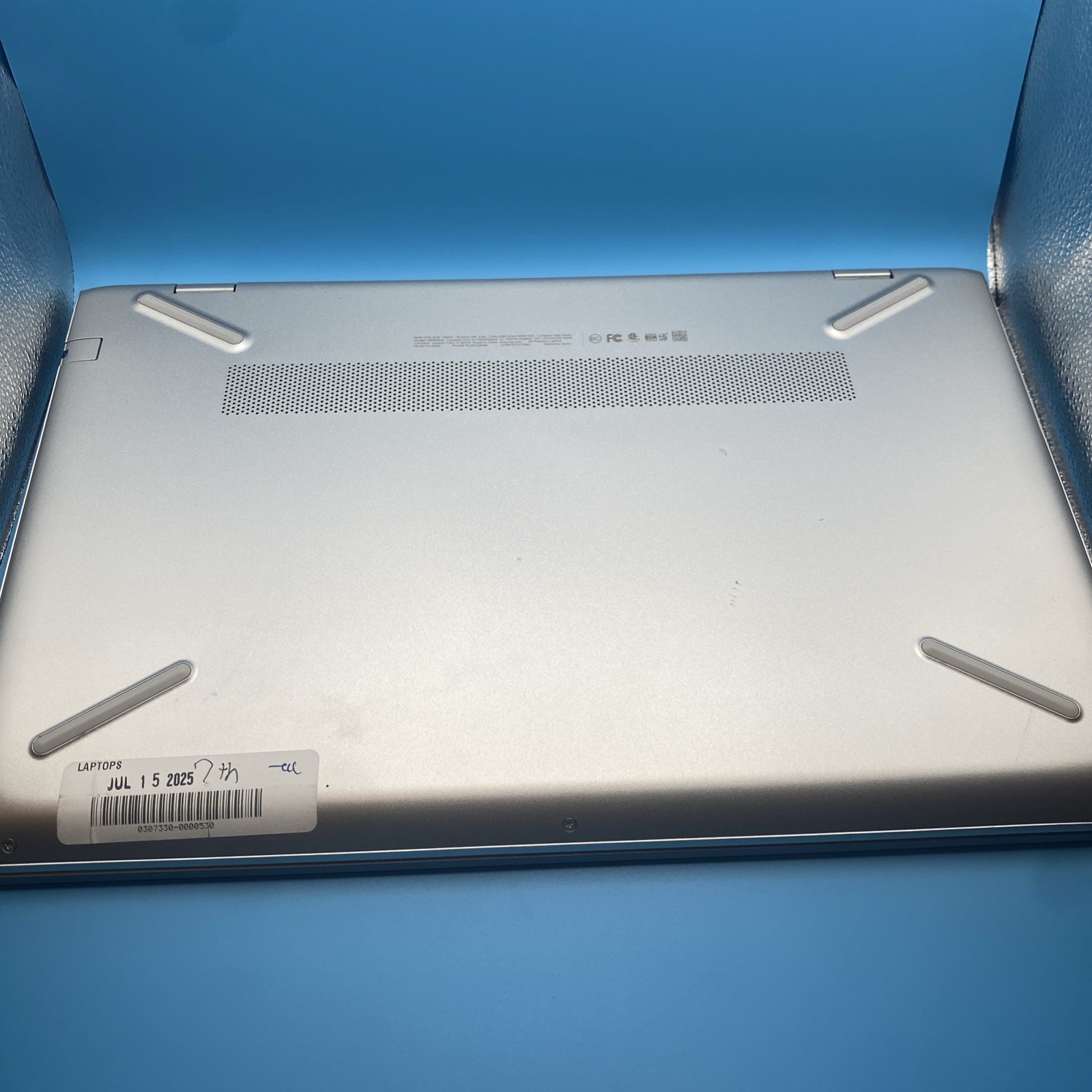 HP PAVILION 15-CC561ST | INTEL CORE I5-7200U 2.50GHZ| 256GB| 8GB RAM| W11Pro +AC