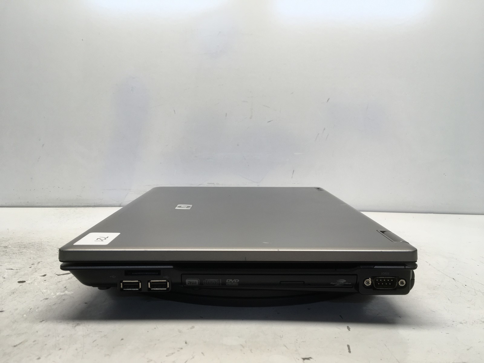 HP Compaq 6730B Intel Core 2 Duo P8400 2.26GHz 2 GB NO HDD No Batt