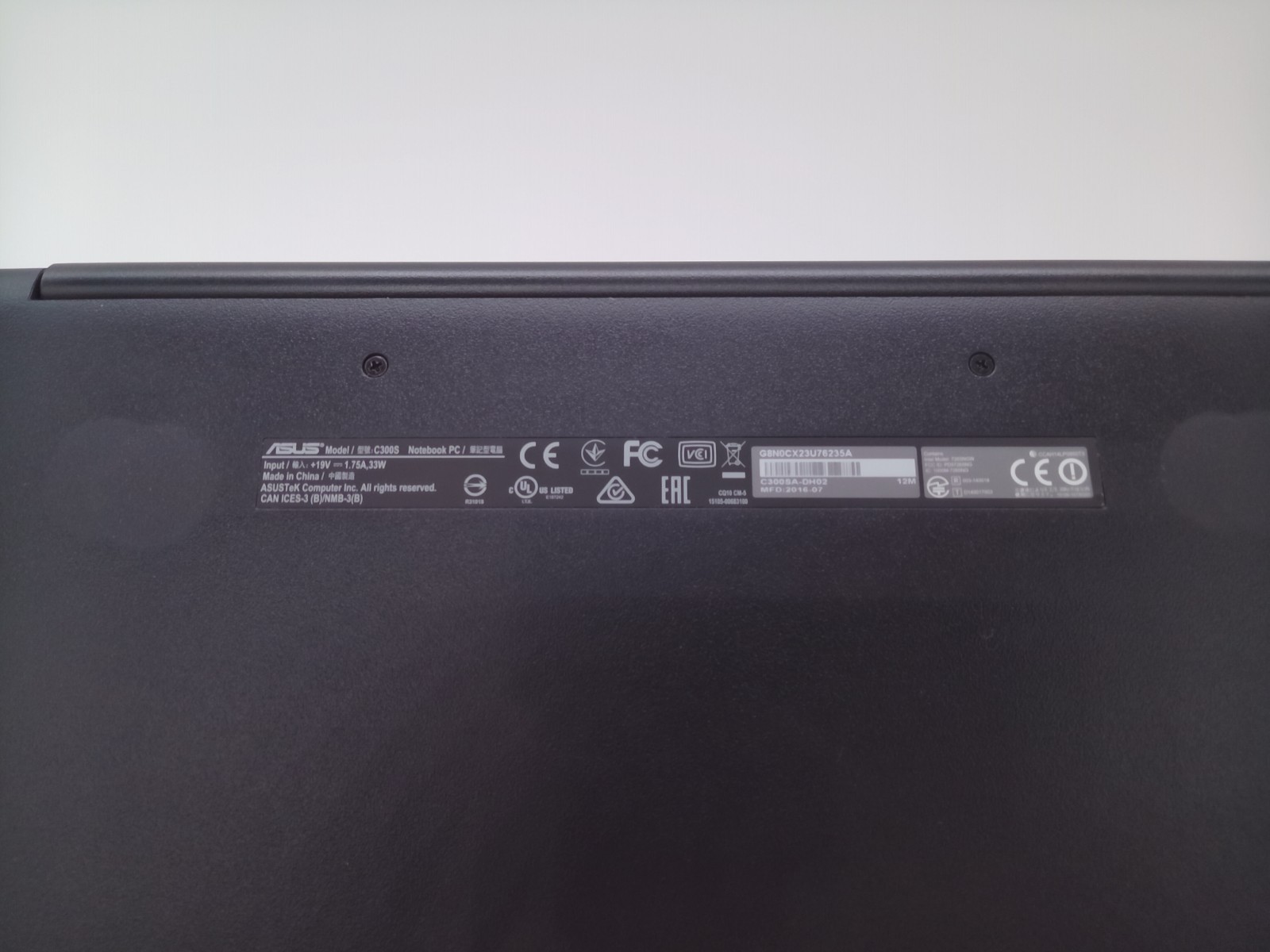 ASUS Chromebook Laptop C300M-DH02 13-inch Intel Celeron N3060 4GB 16GB SSD -USED