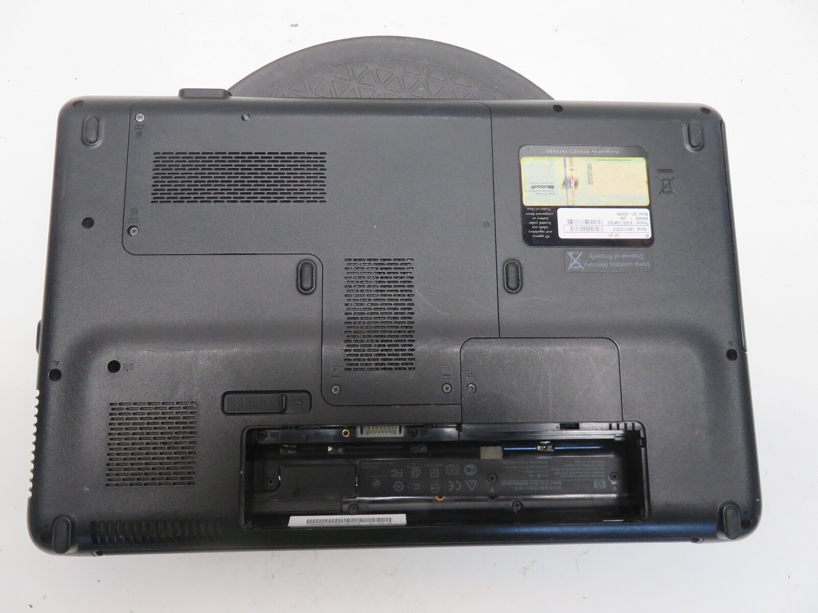 HP G61 Athlon II Dual-Core Processor M300 2GHz 3 GB NO HDD No Batt