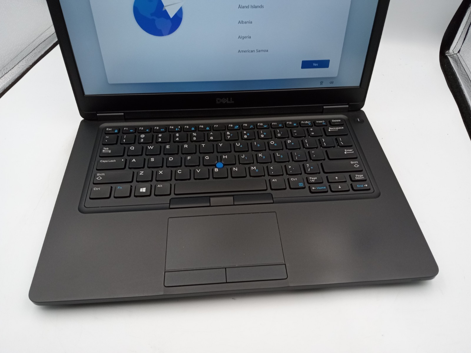 Dell Latitude 5495 14″ Laptop AMD Ryzen 5 2500U 4GB RAM 128GB SSD Windows 11 -RR