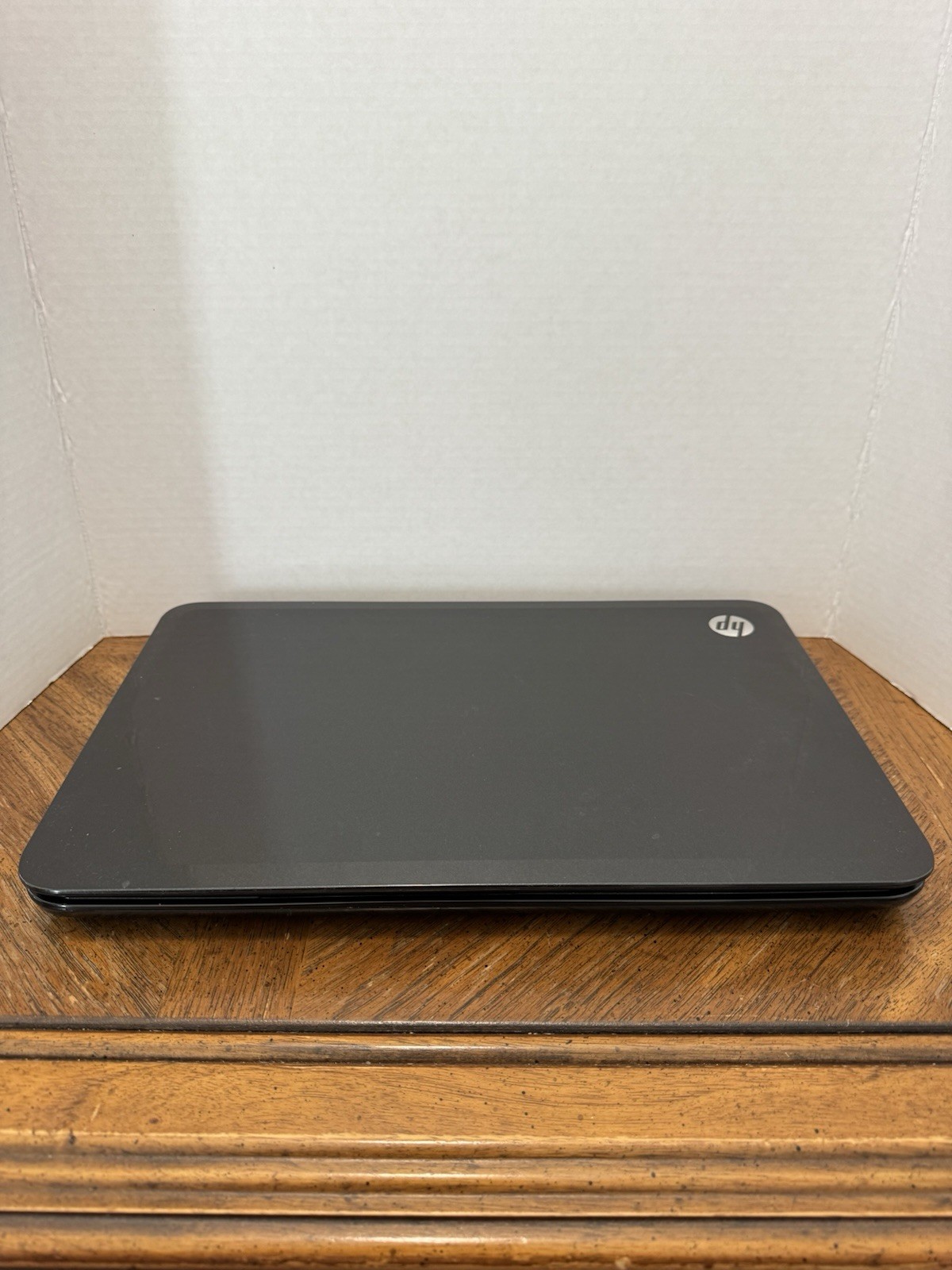 HP 2000-2d19wm 15.6in. (320GB, AMD E Series Dual-Core, 1.3GHz, 4GB) + Charger