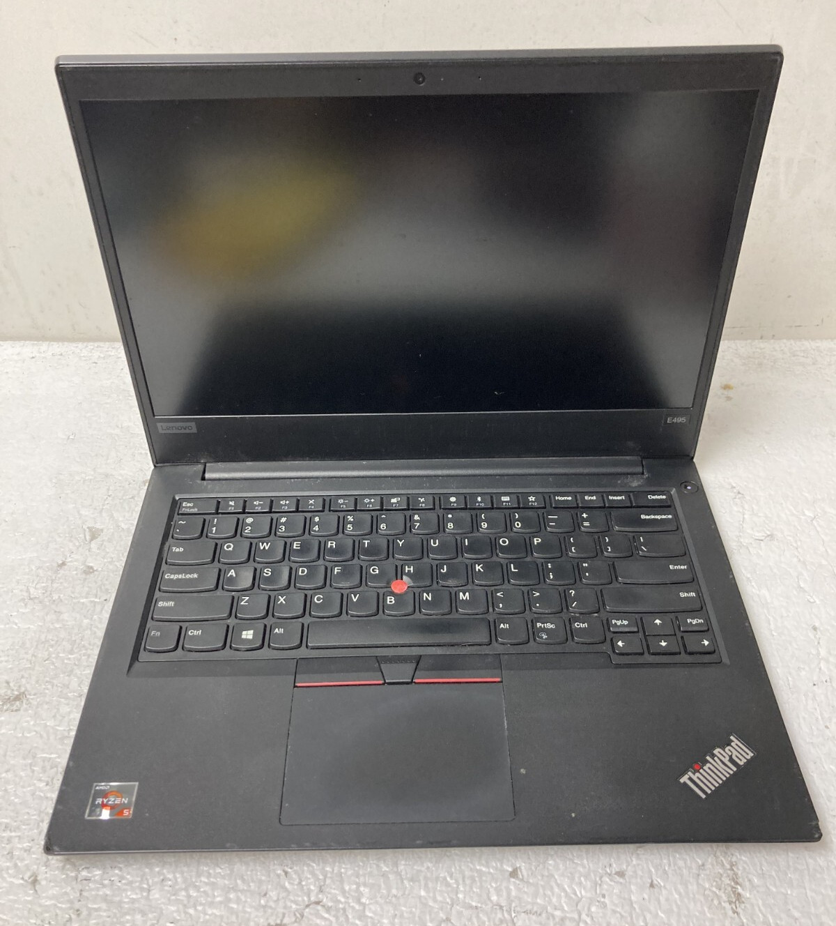 Lenovo ThinkPad E495 AMD Ryzen 5 3500U 8GB RAM NO SSD For Parts *READ