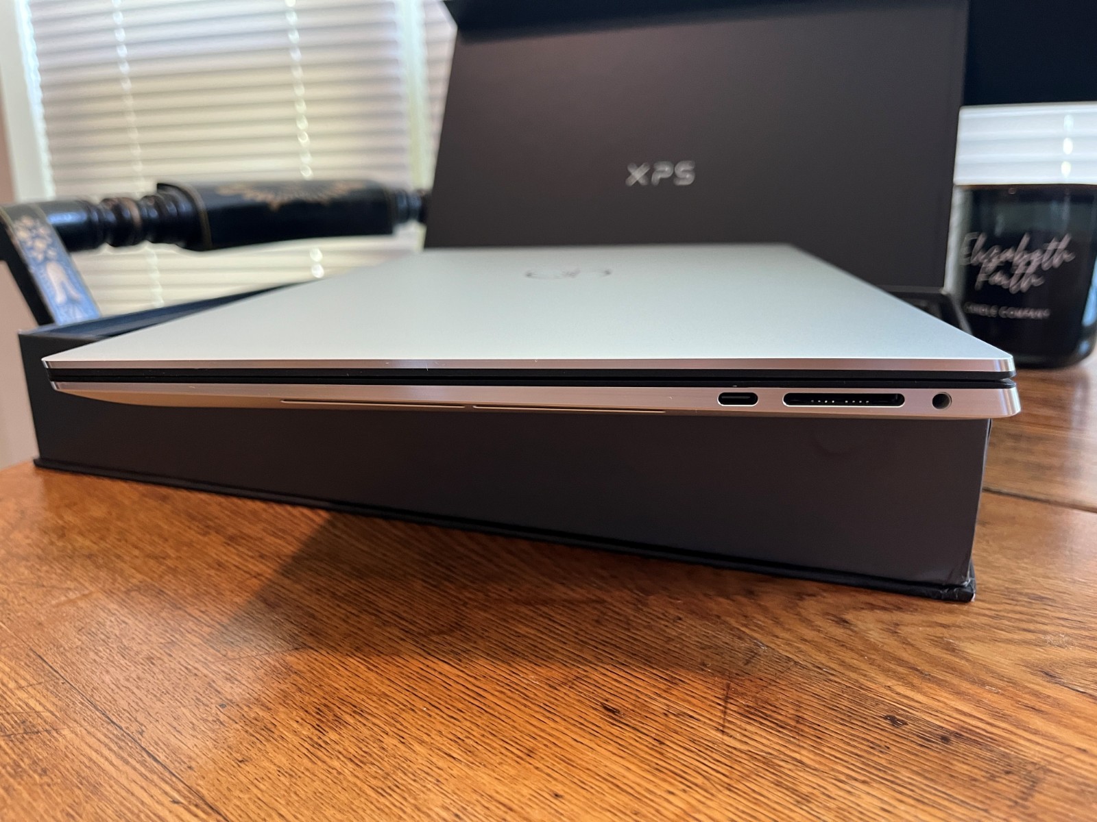 Dell XPS 15 9500 – i7-12700H / 16 GB RAM / 512 GB SSD / RTX 3050 Ti – Excellent