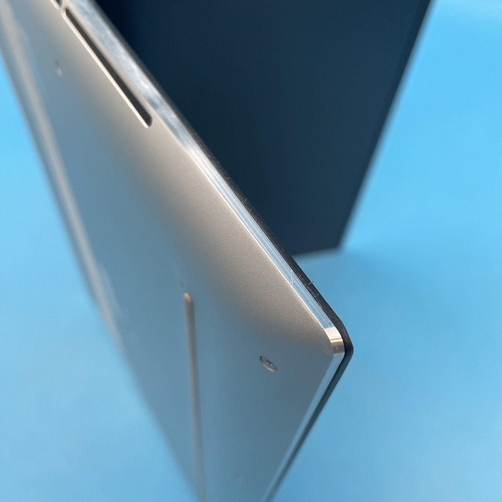 Dell XPS 15 9520 | i9-12900HK | 64GB RAM | 512GB SSD | 3050 Ti | WIN11 PRO | 74%